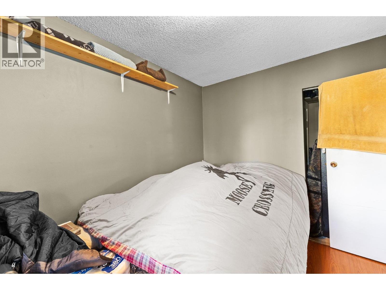 4420 Schubert Road - 32