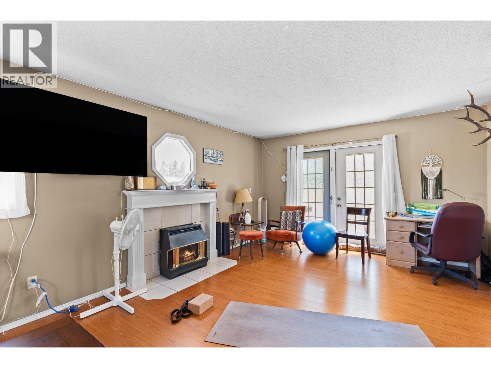 4420 Schubert Road - 37