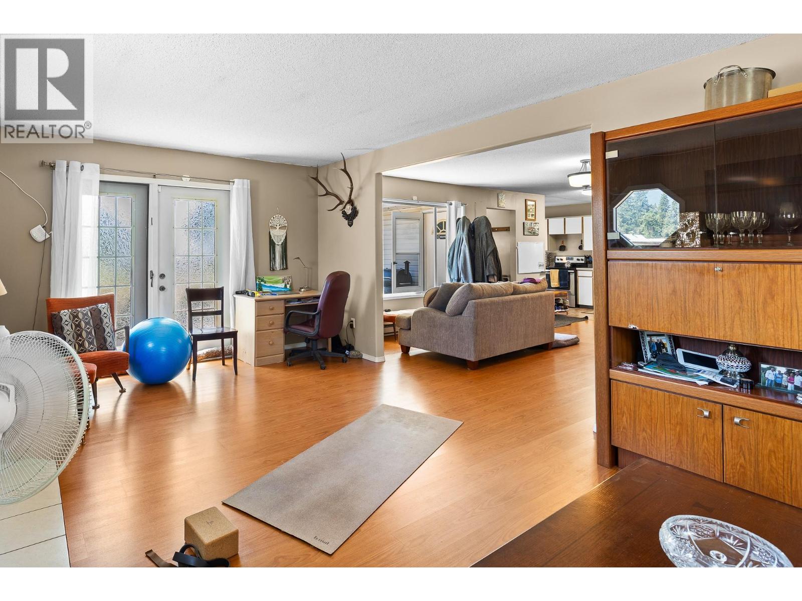 4420 Schubert Road - 39
