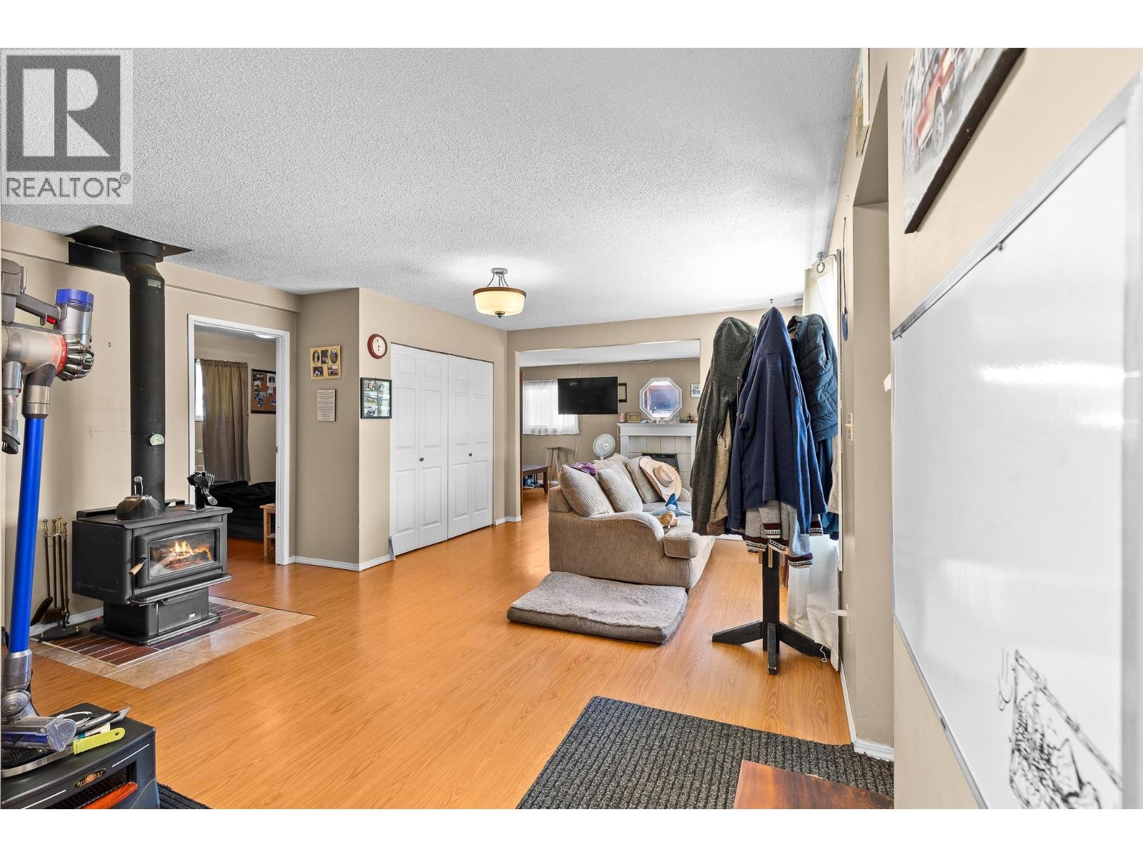 4420 Schubert Road - 27