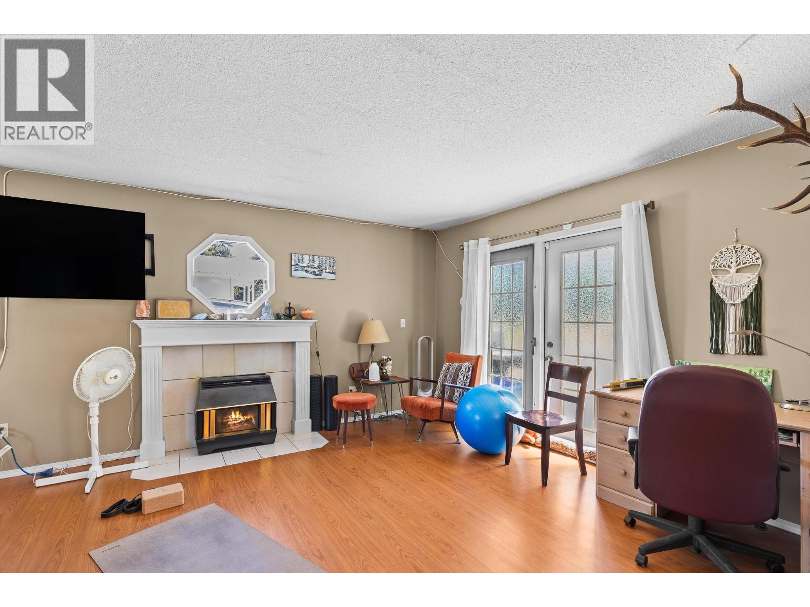 4420 Schubert Road - 40