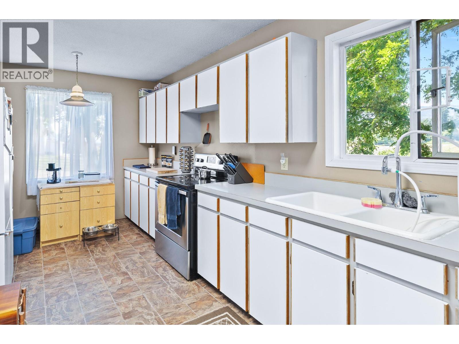 4420 Schubert Road - 16