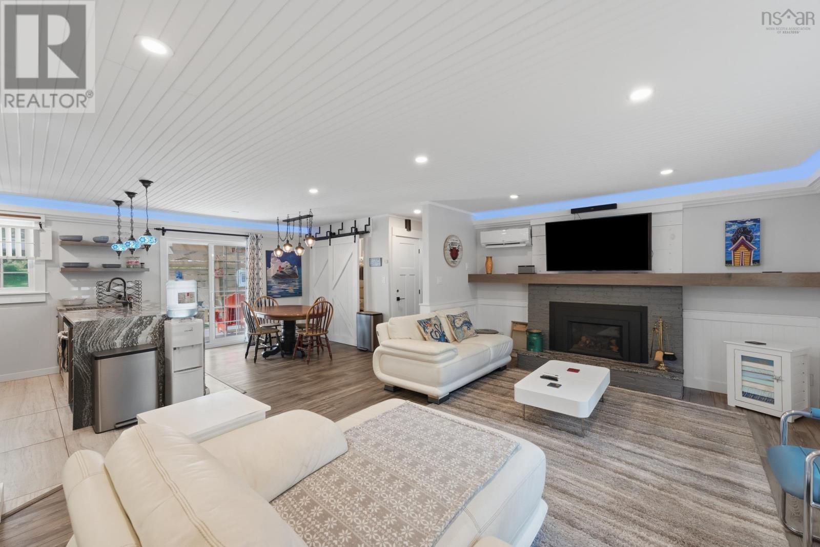 87 Prince Street - 11