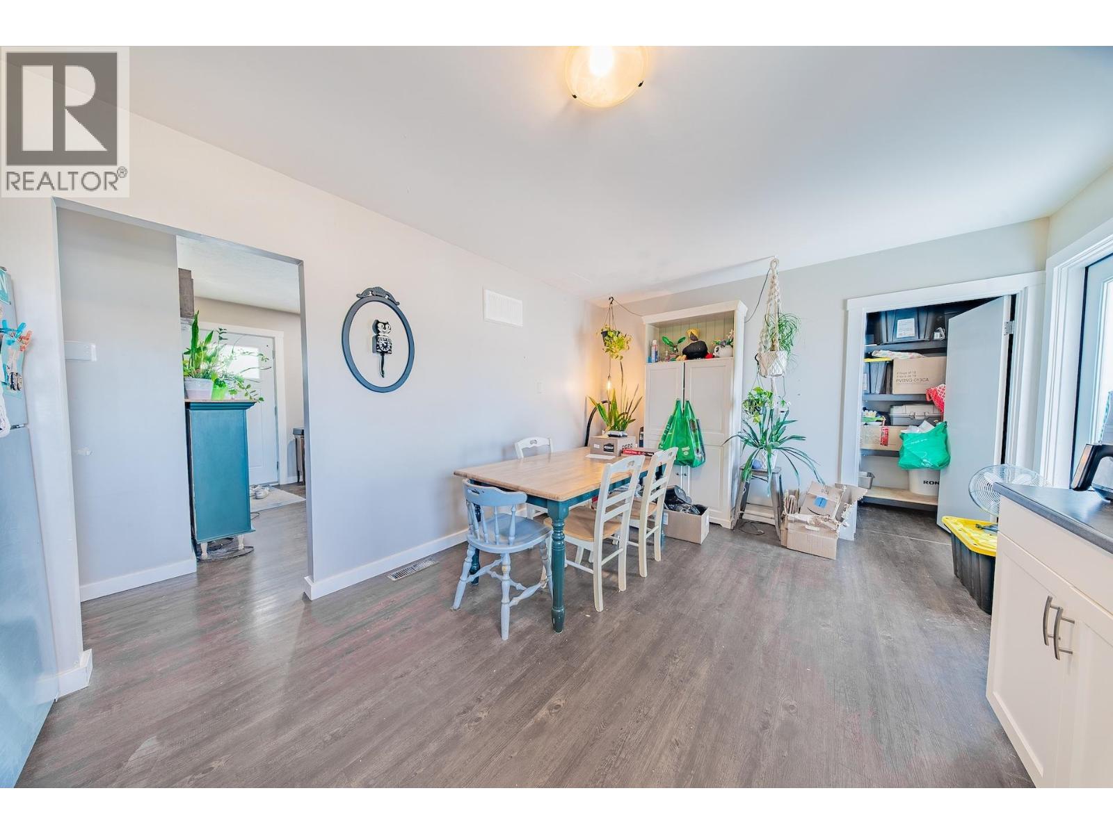 9708 104 AVENUE - 12
