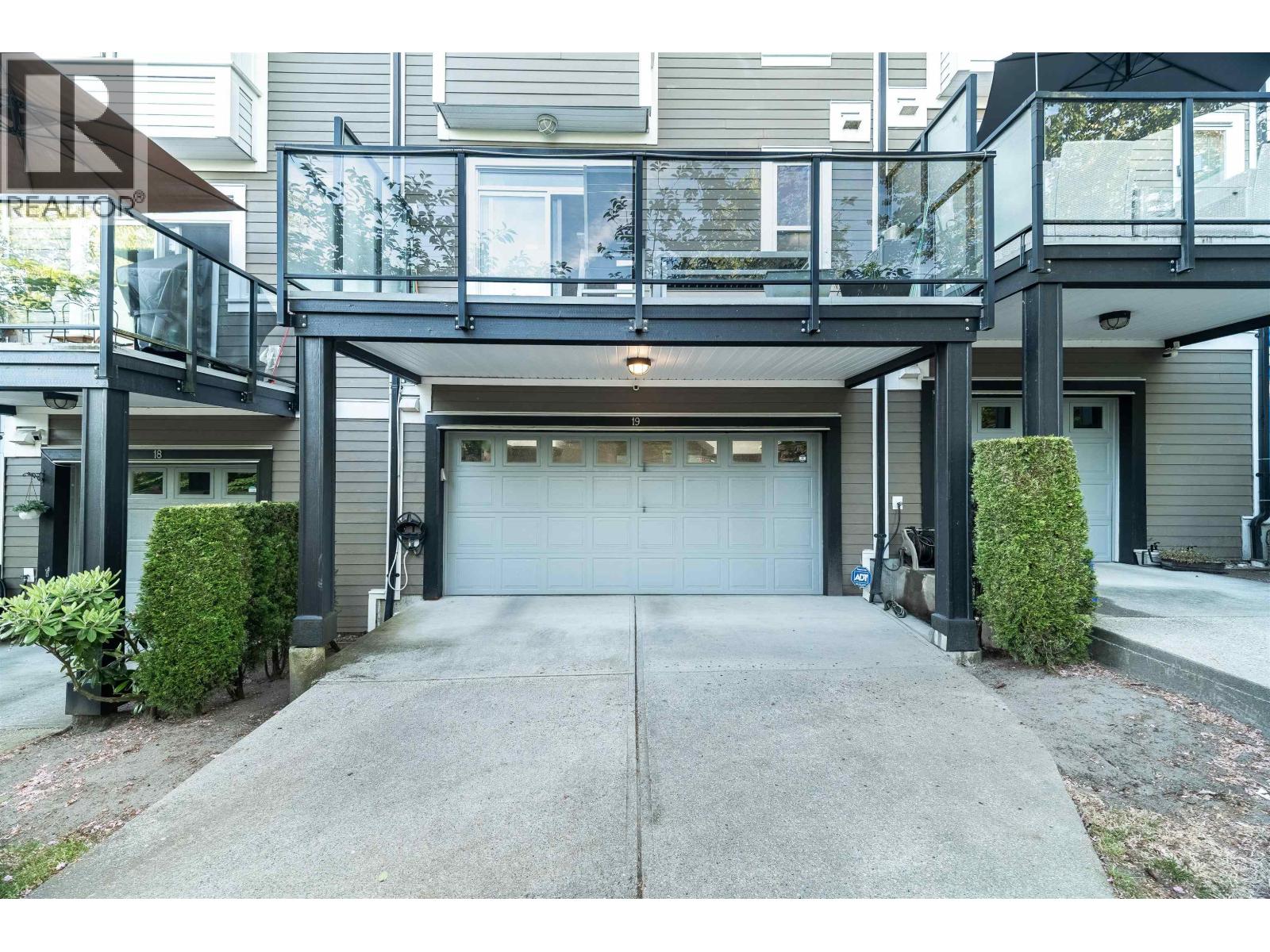 3 Bed, 4 Bath House for Sale in Coquitlam – 19 1299 COAST MERIDIAN ROAD, Coquitlam – MLS# R3141239 - Image 26
