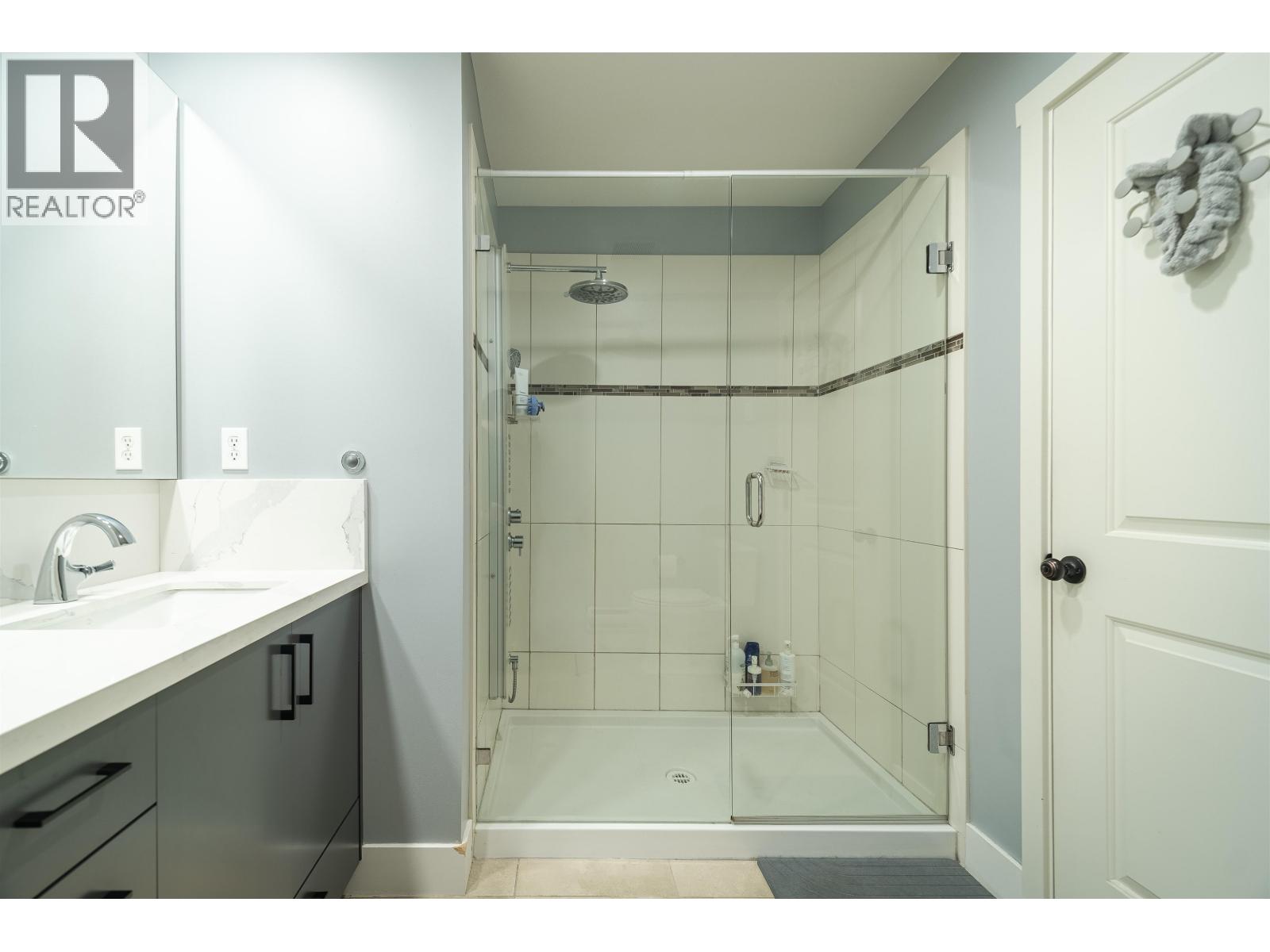 3 Bed, 4 Bath House for Sale in Coquitlam – 19 1299 COAST MERIDIAN ROAD, Coquitlam – MLS# R3141239 - Image 17