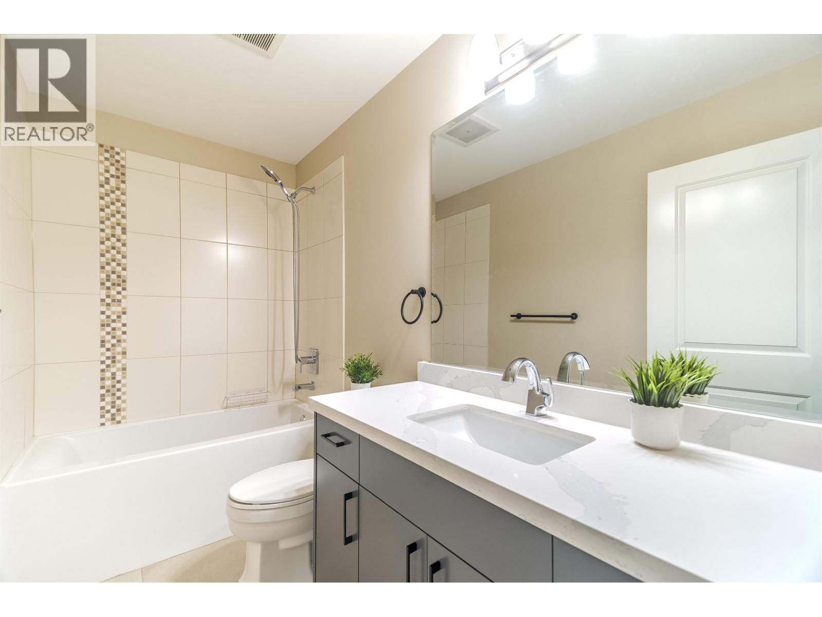 3 Bed, 4 Bath House for Sale in Coquitlam – 19 1299 COAST MERIDIAN ROAD, Coquitlam – MLS# R3141239 - Image 22