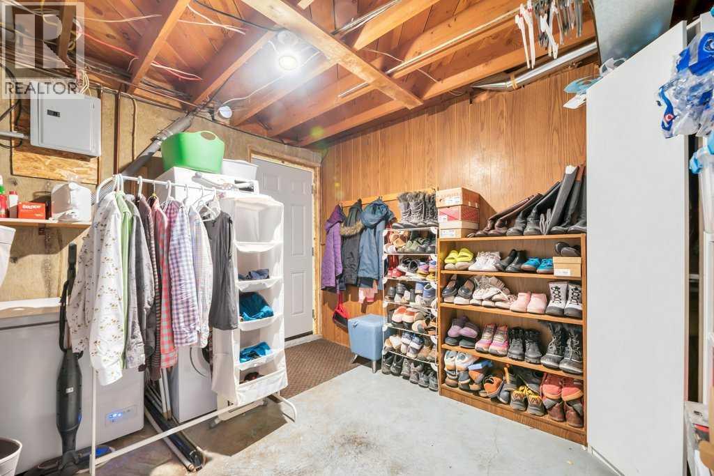 7311 35 Avenue NW — photo 39