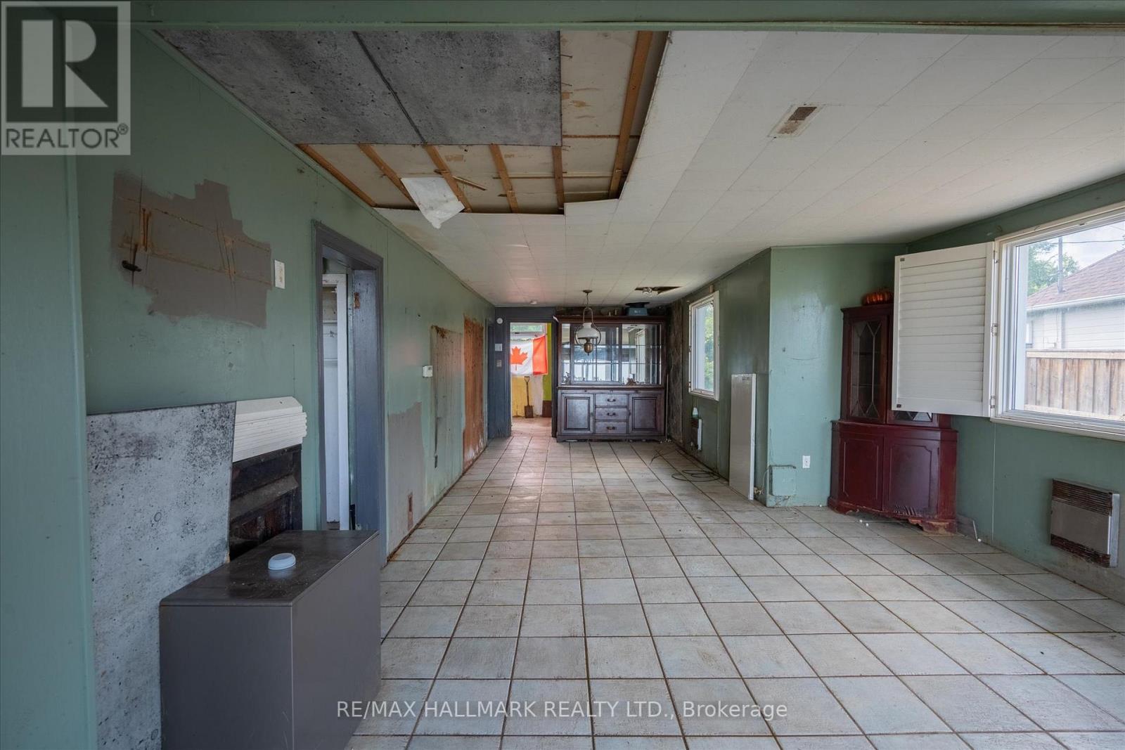 2329 CRYSTAL BEACH ROAD - 9