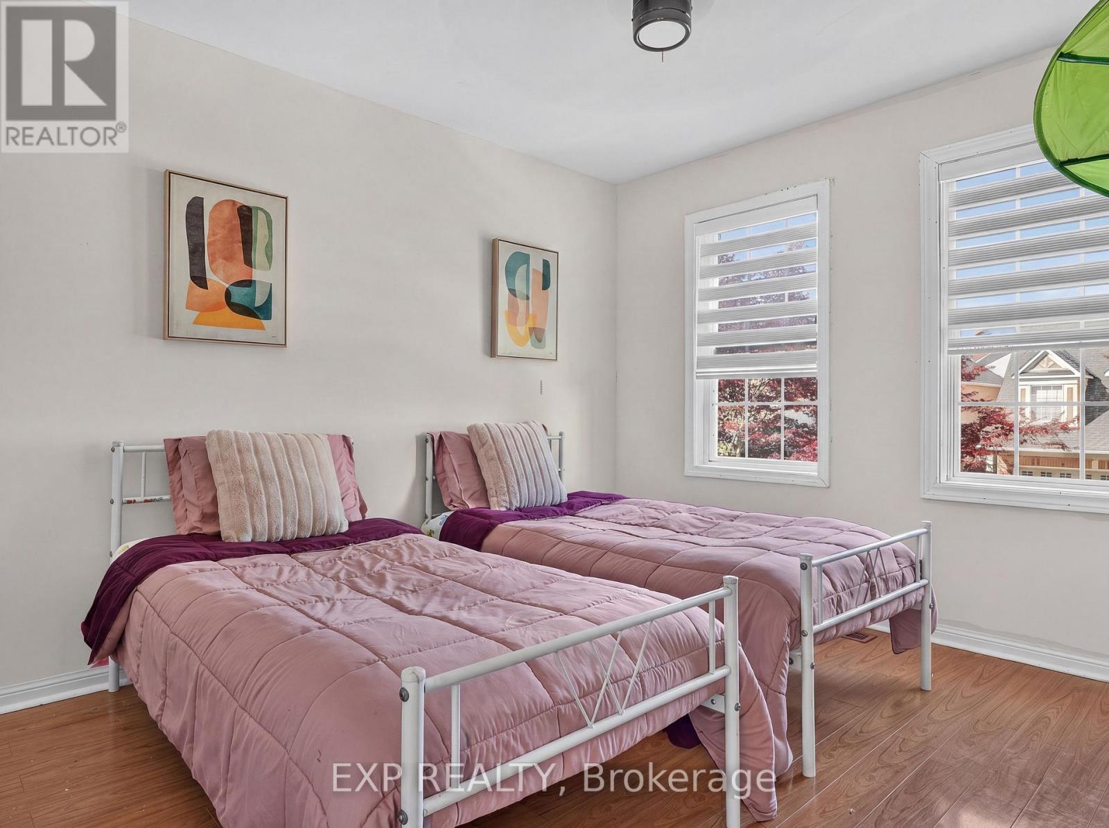 664 DOLBY CRESCENT - 20
