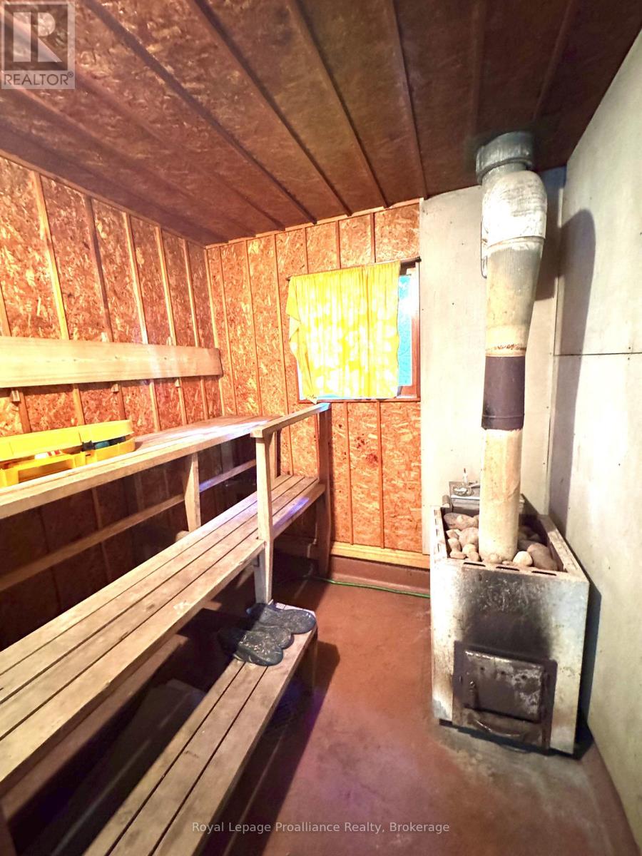 132 MCKINNON LANE - 23