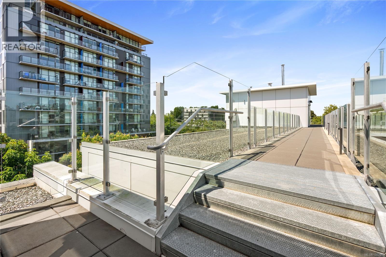 #S310 1411 Cook St - 45