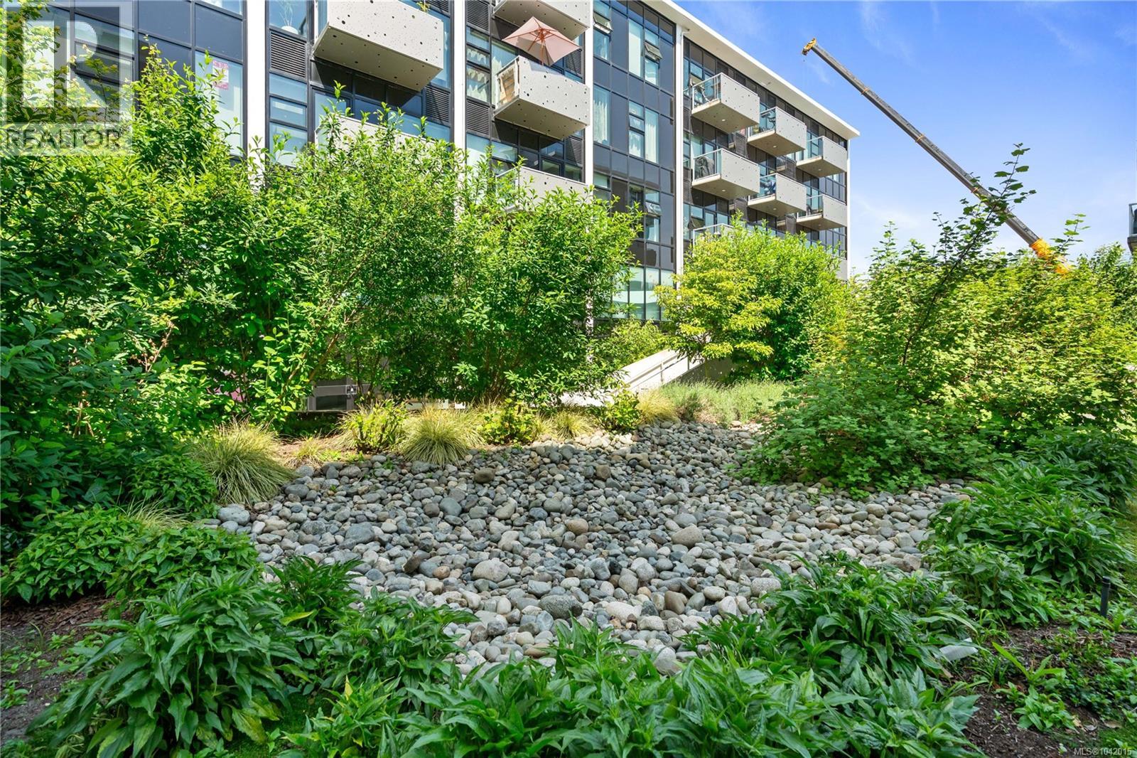 #S310 1411 Cook St - 52