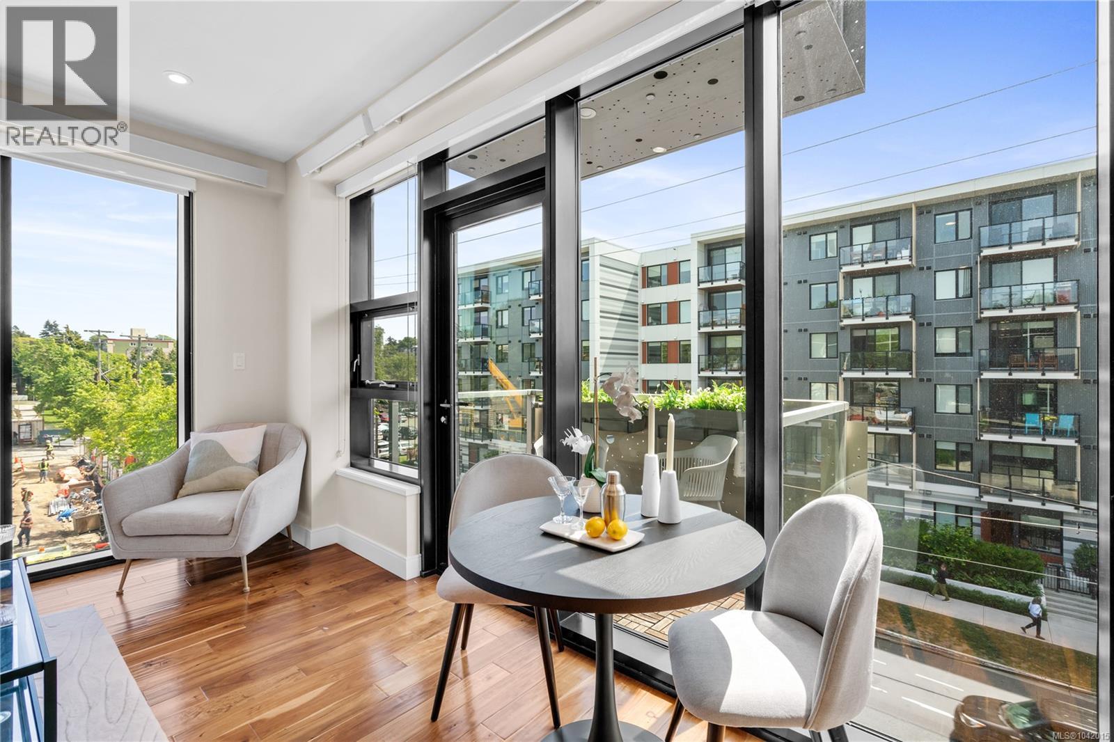 #S310 1411 Cook St - 7