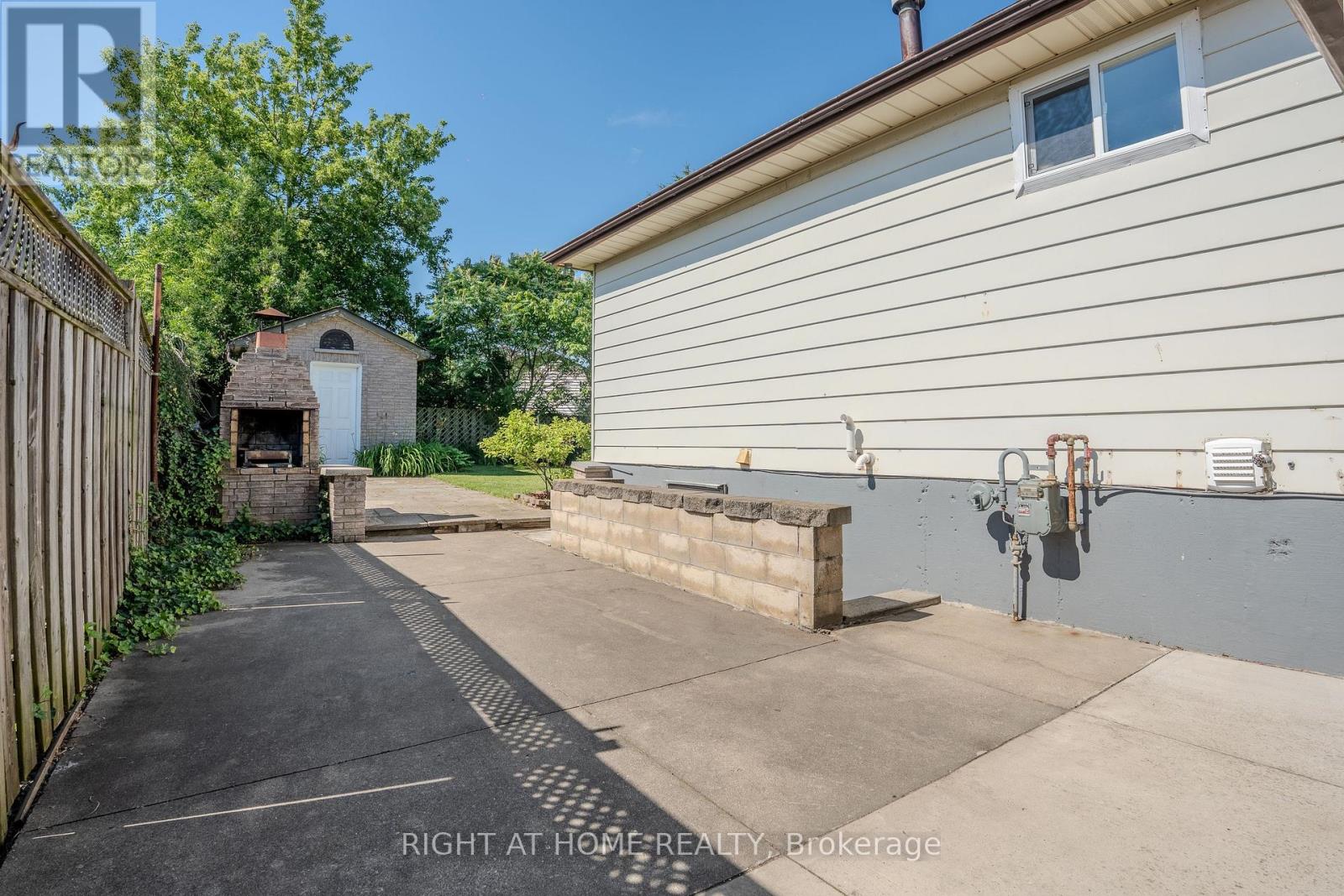 80 CHILTON DRIVE - 35