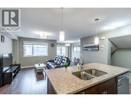 535 Redstone View NE - photo 15