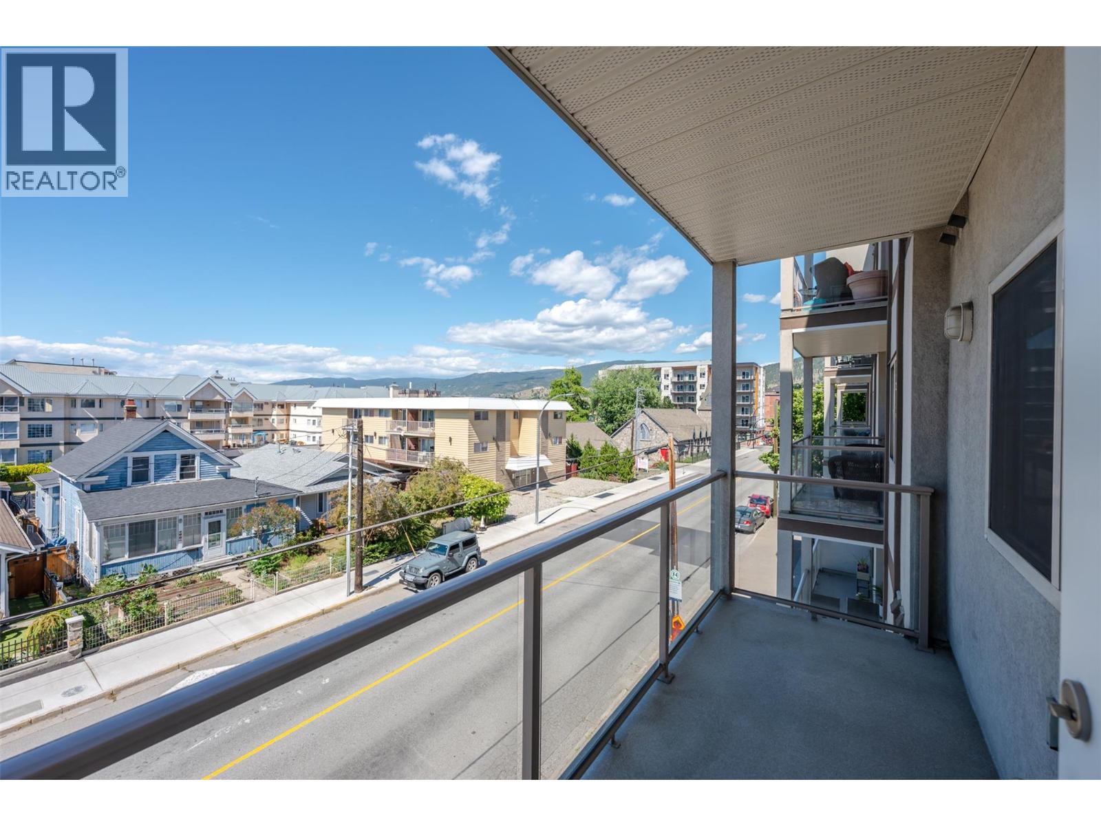 #301 196 Wade Avenue W - 30