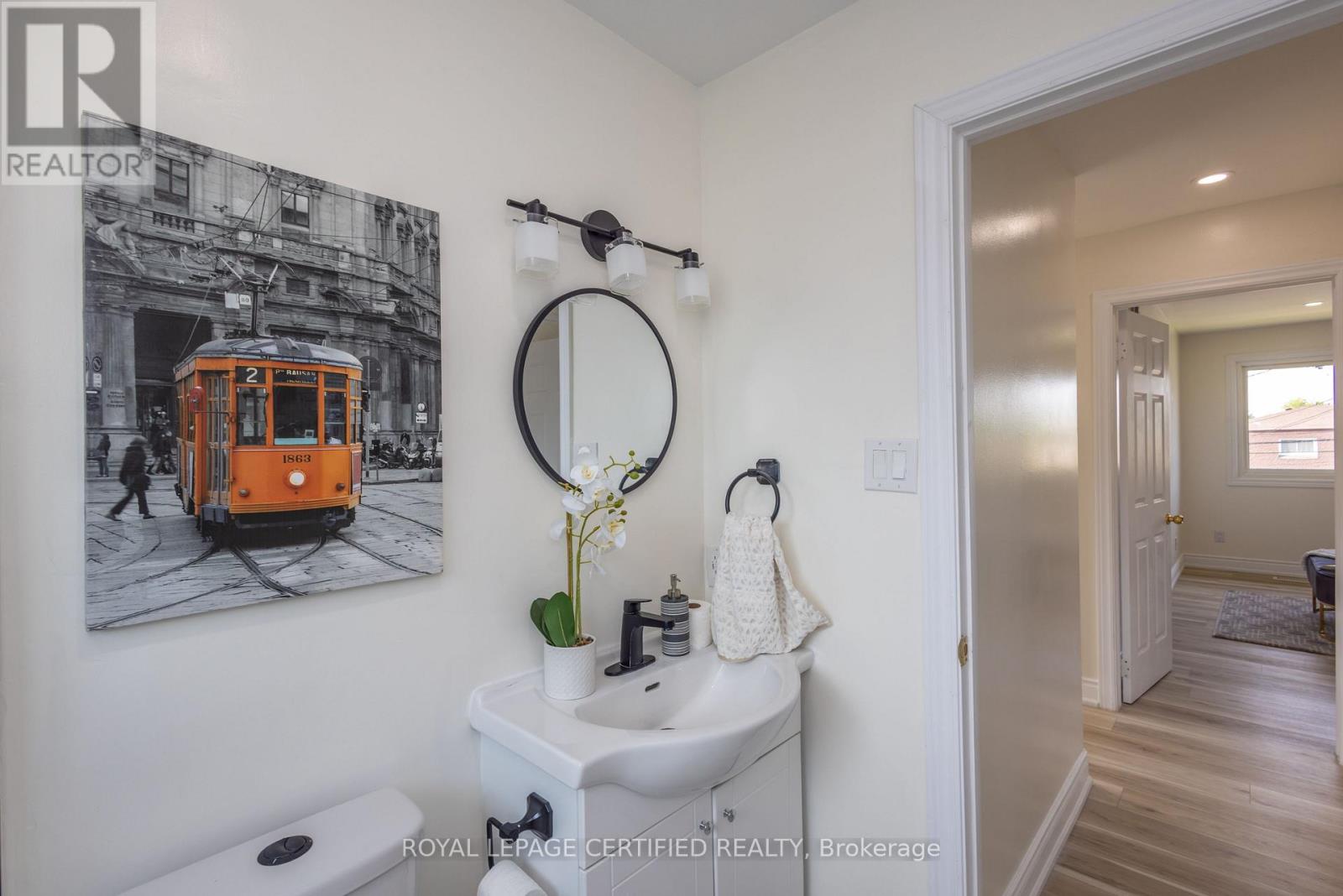 111 LIMERIDGE ROAD W - 32