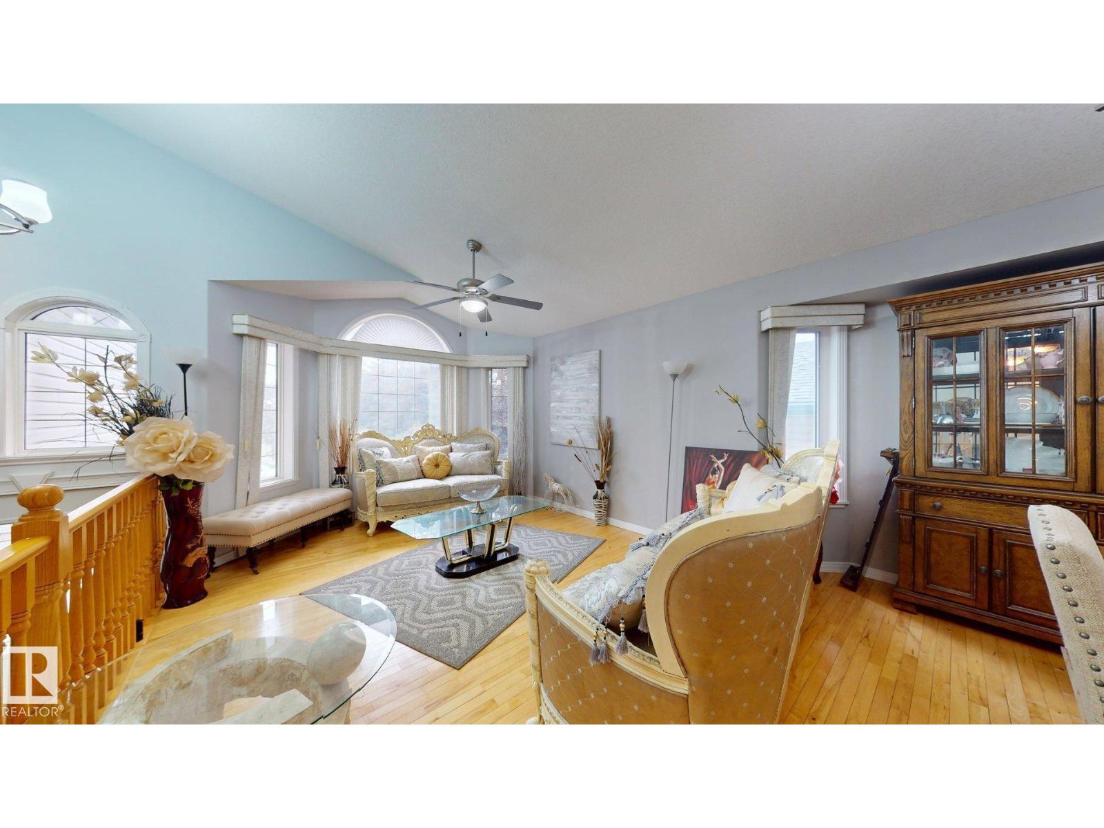3738 28A ST NW - 11