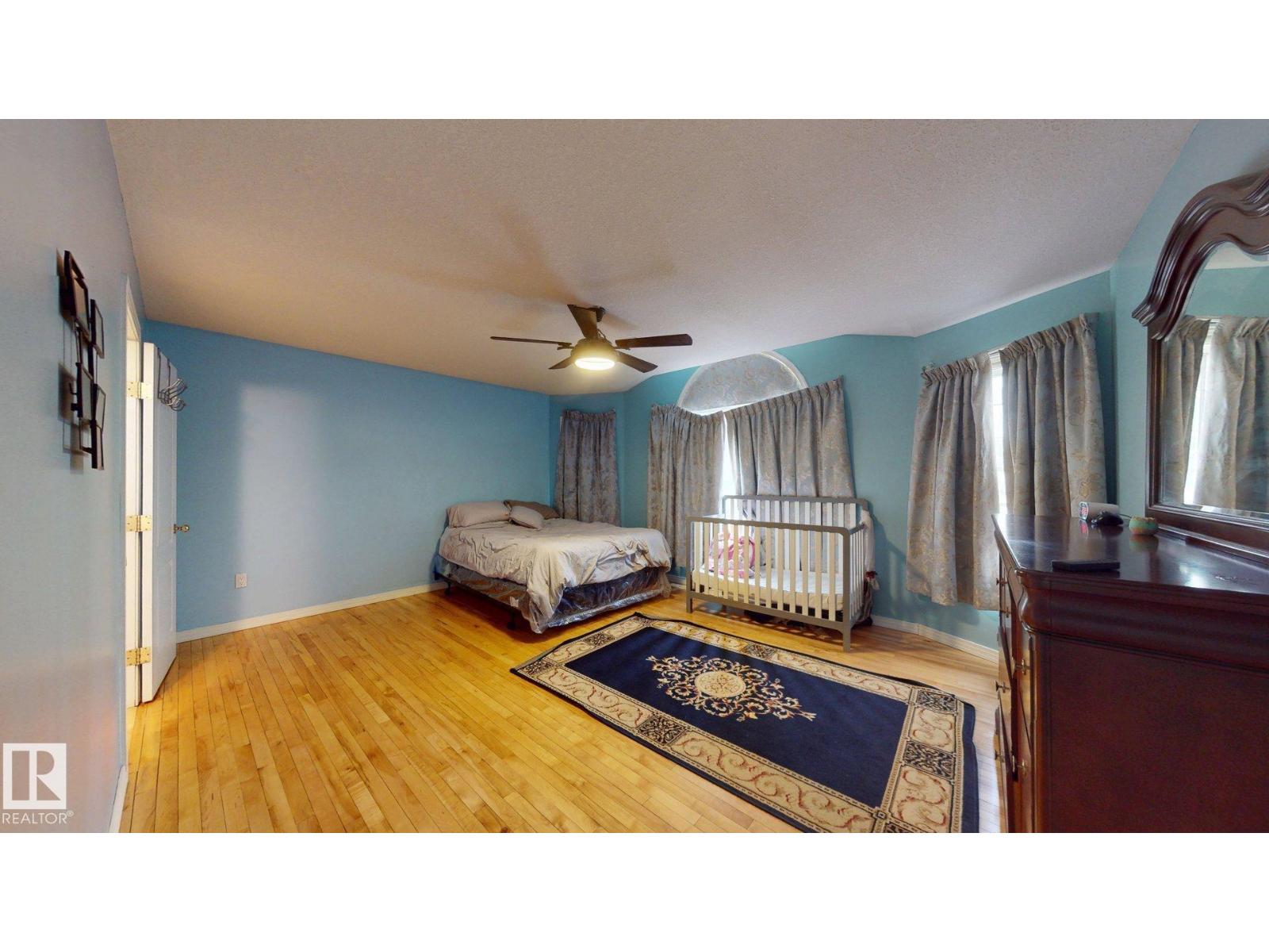 3738 28A ST NW - 17