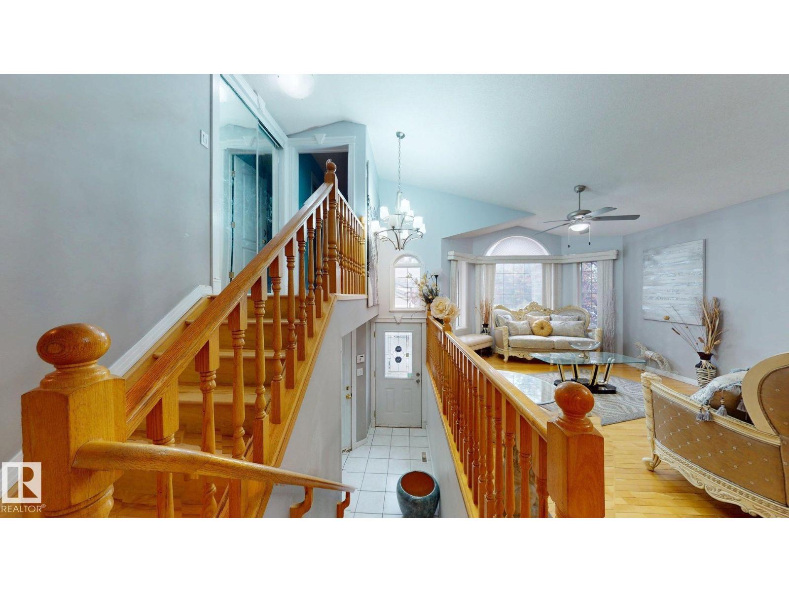 3738 28A ST NW - 23
