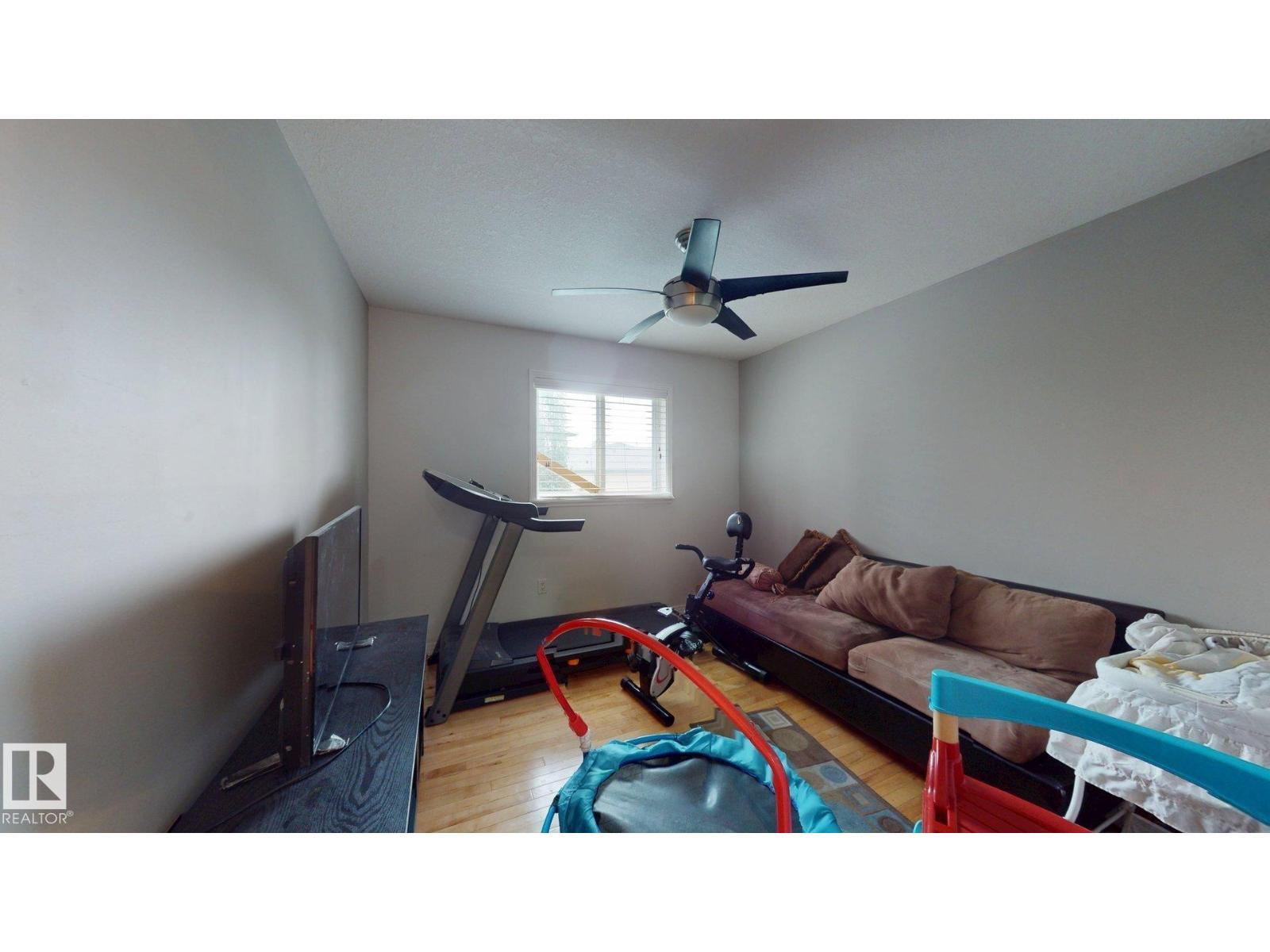 3738 28A ST NW - 24
