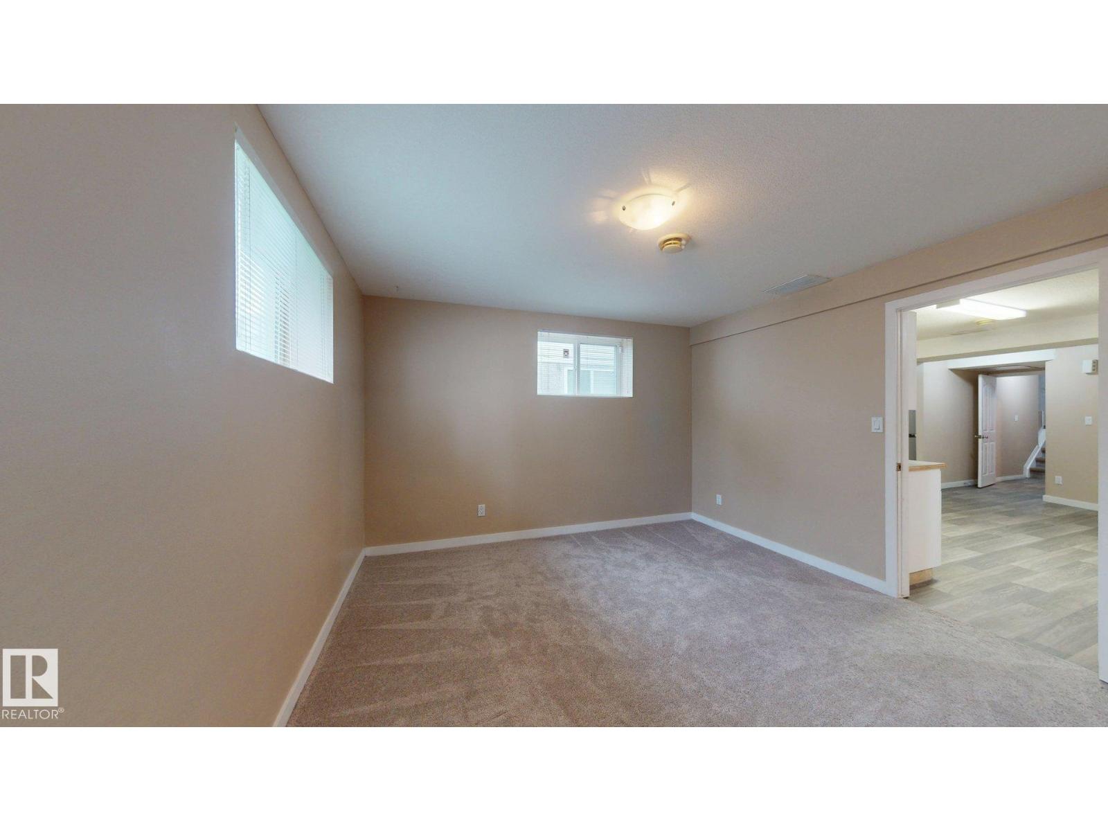 3738 28A ST NW - 37