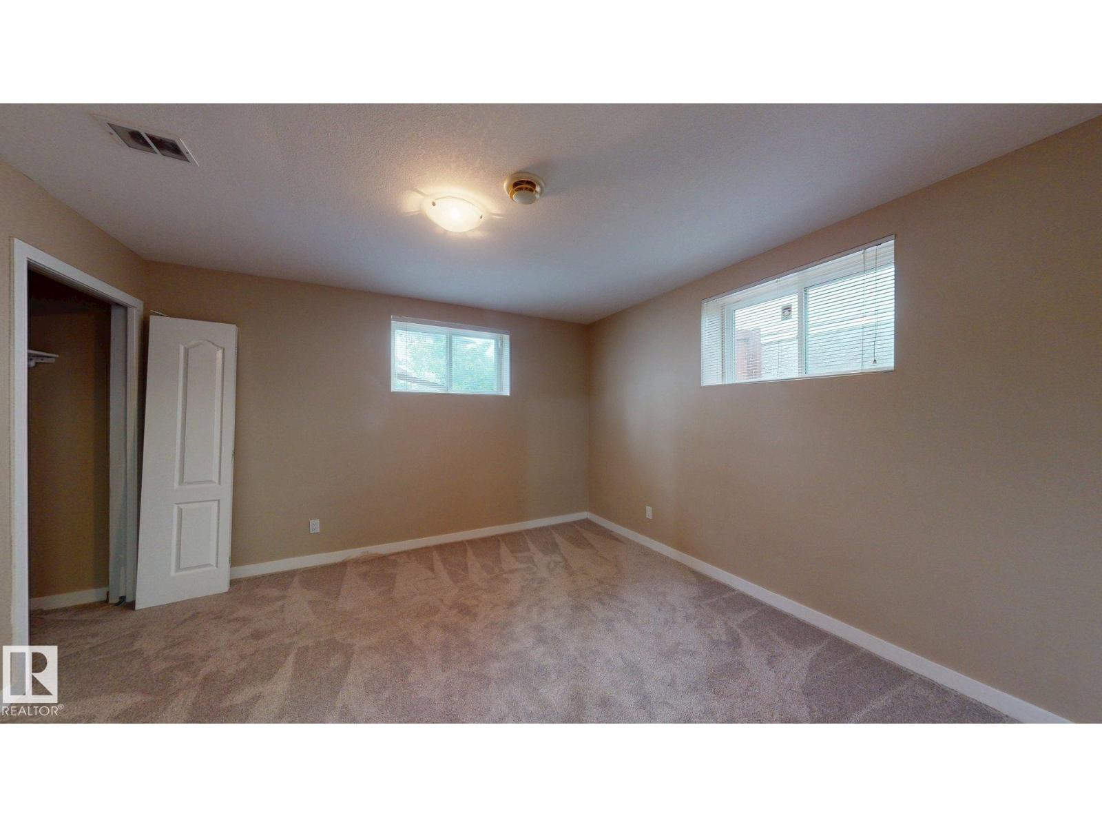 3738 28A ST NW - 38