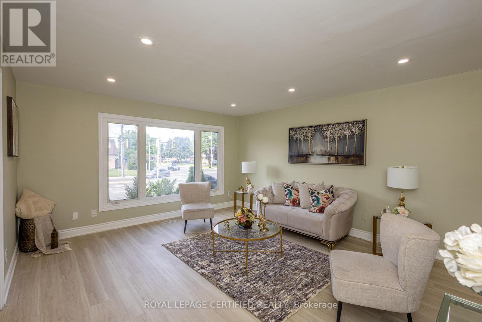 111 LIMERIDGE ROAD W - 12