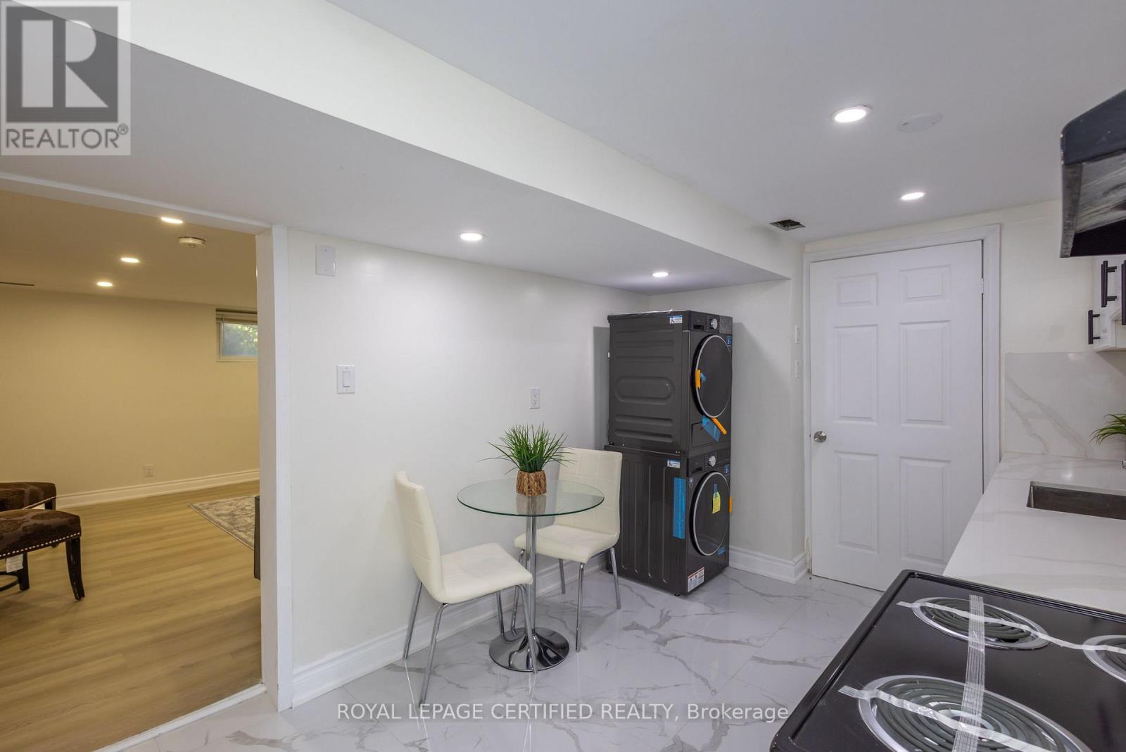 111 LIMERIDGE ROAD W - 39
