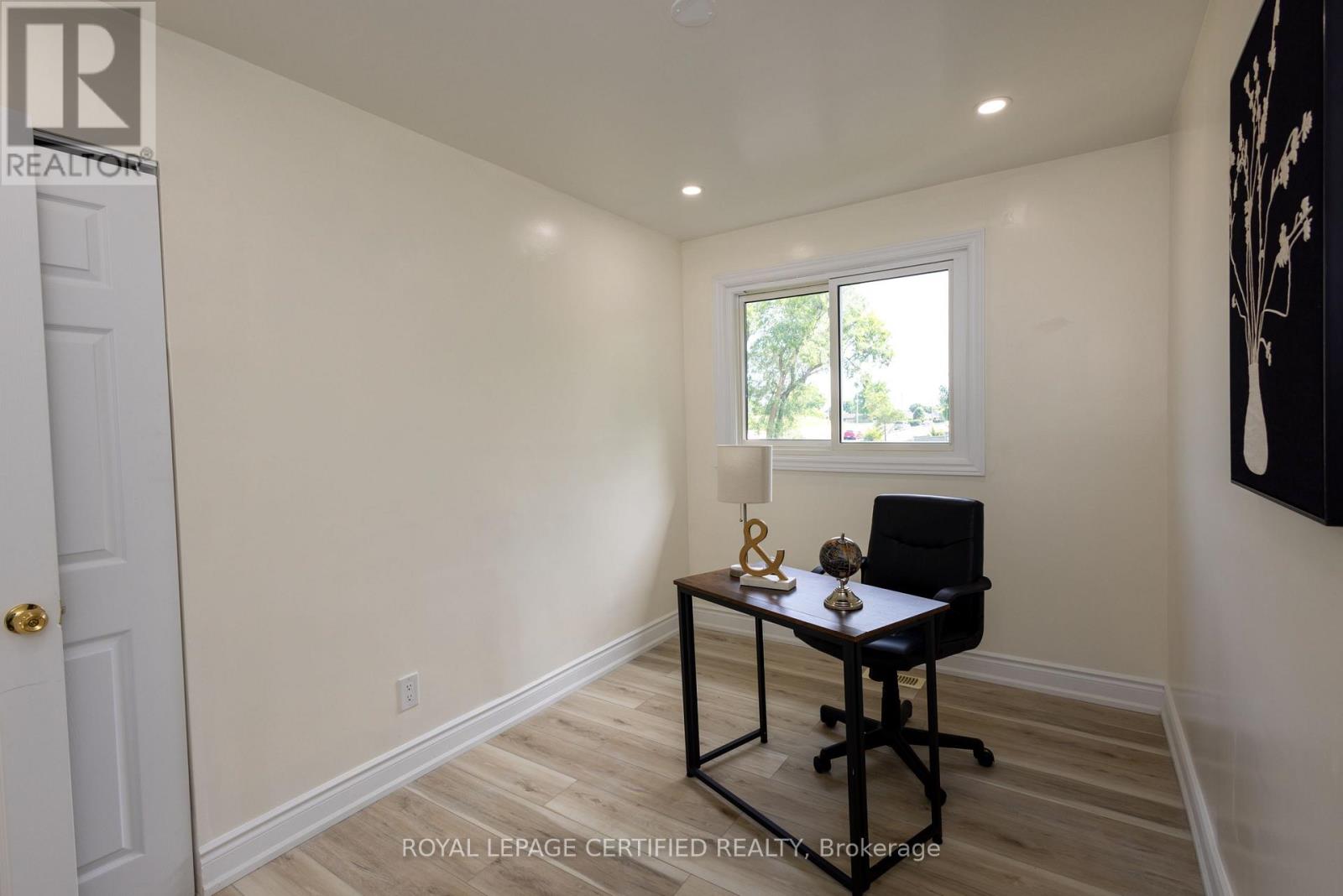 111 LIMERIDGE ROAD W - 29