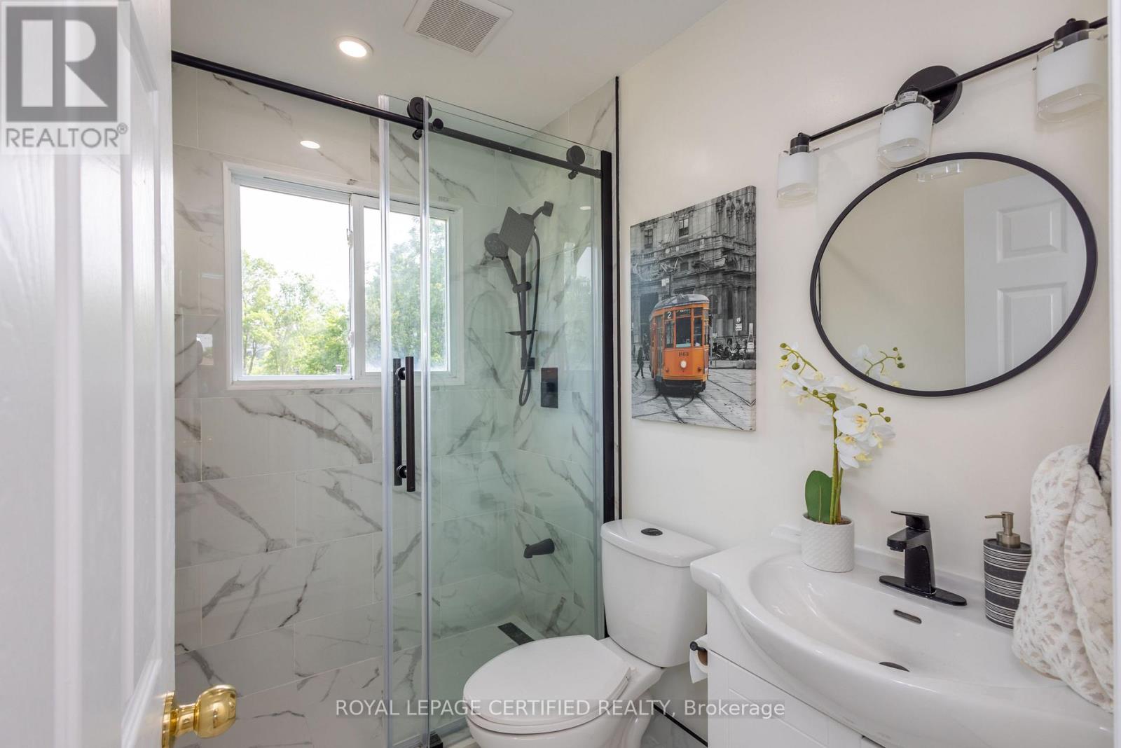 111 LIMERIDGE ROAD W - 30