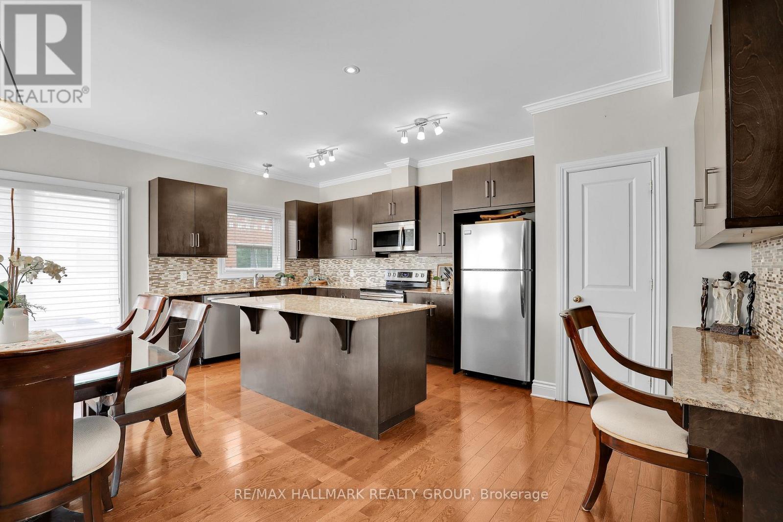 3 Bed, 3 Bath House for Sale in Ottawa – 3356 CARLING AVENUE, Ottawa – MLS# X13507866 - Image 15