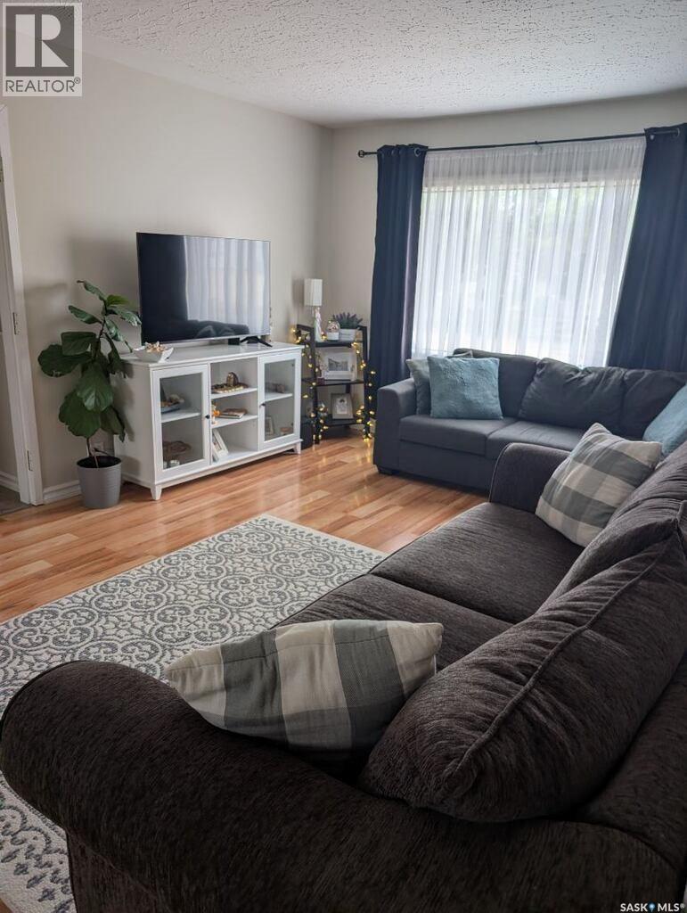 344 Young STREET - 13