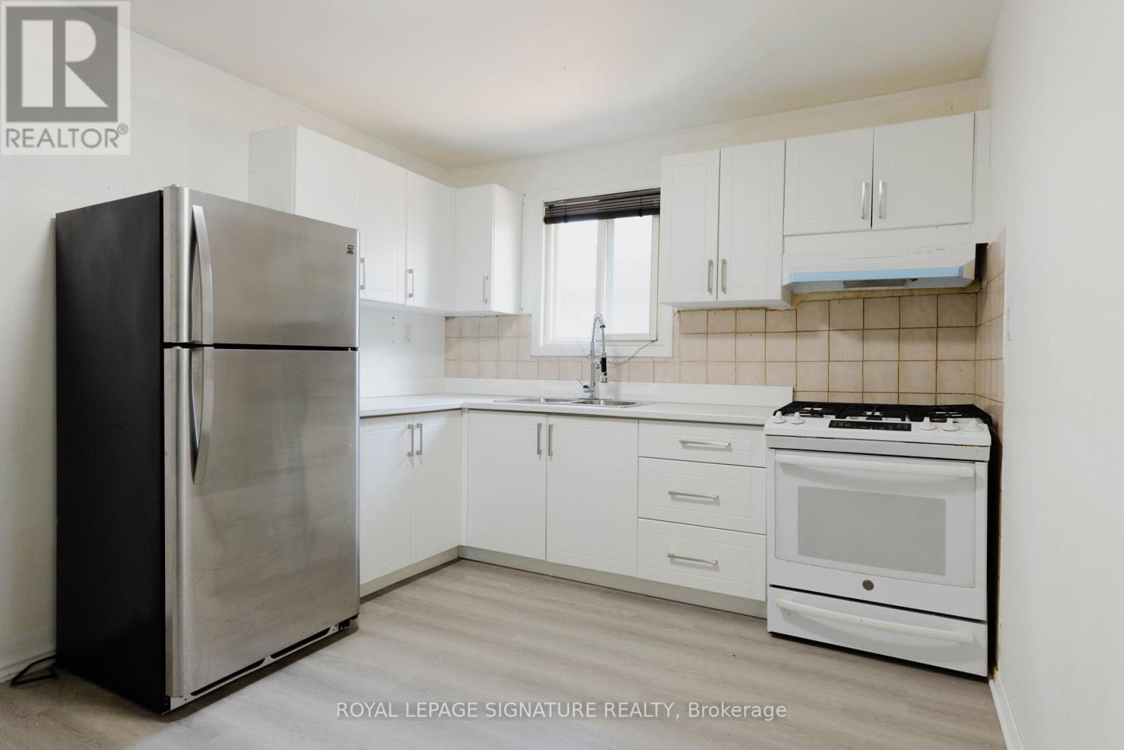 237 PICKERING STREET - 9