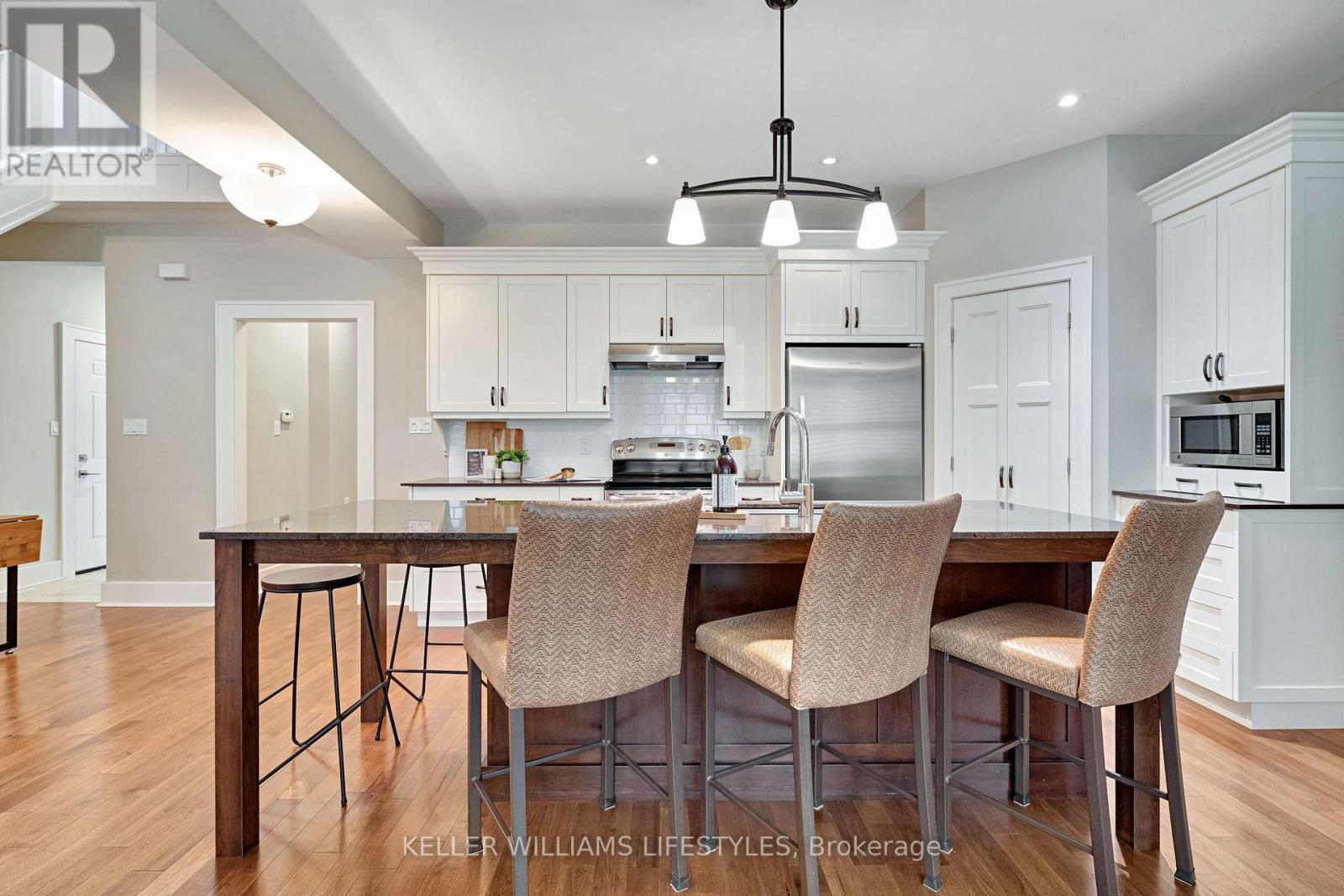 #3 352 RIDOUT STREET S - 13