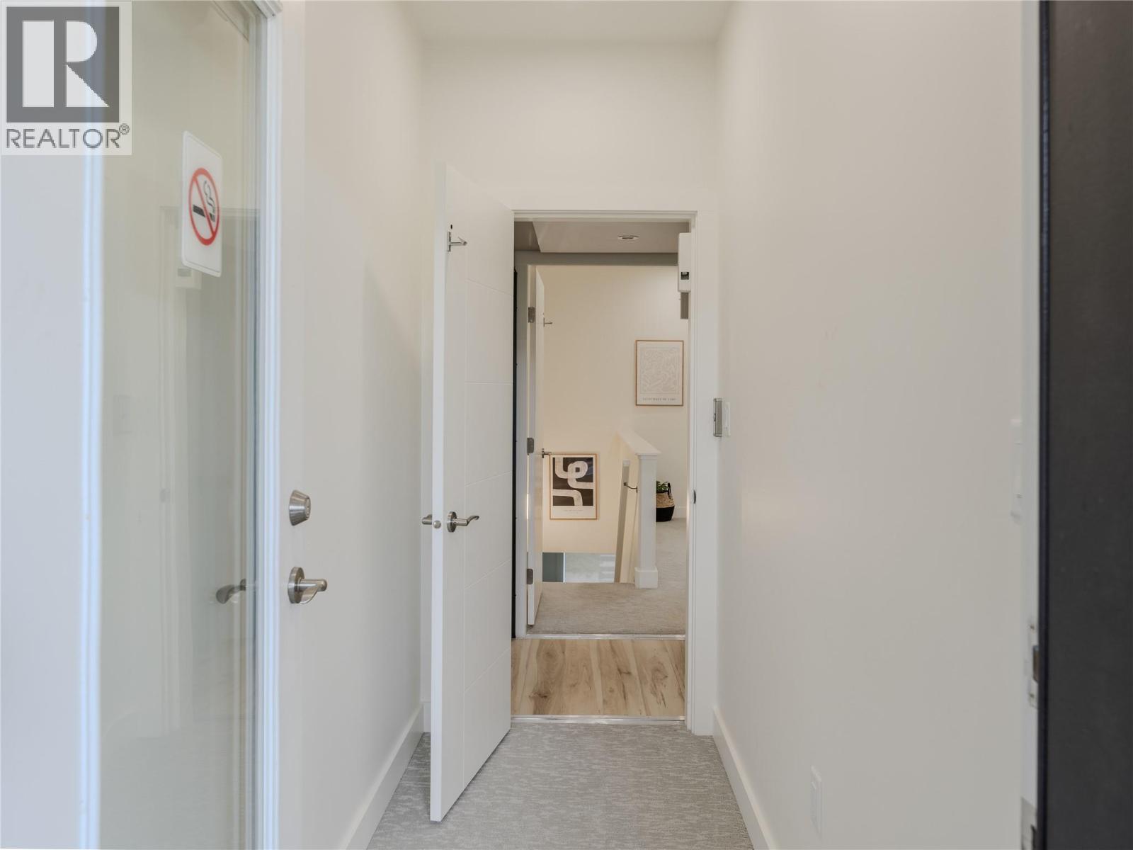 #104 190 VANCOUVER Avenue - 25