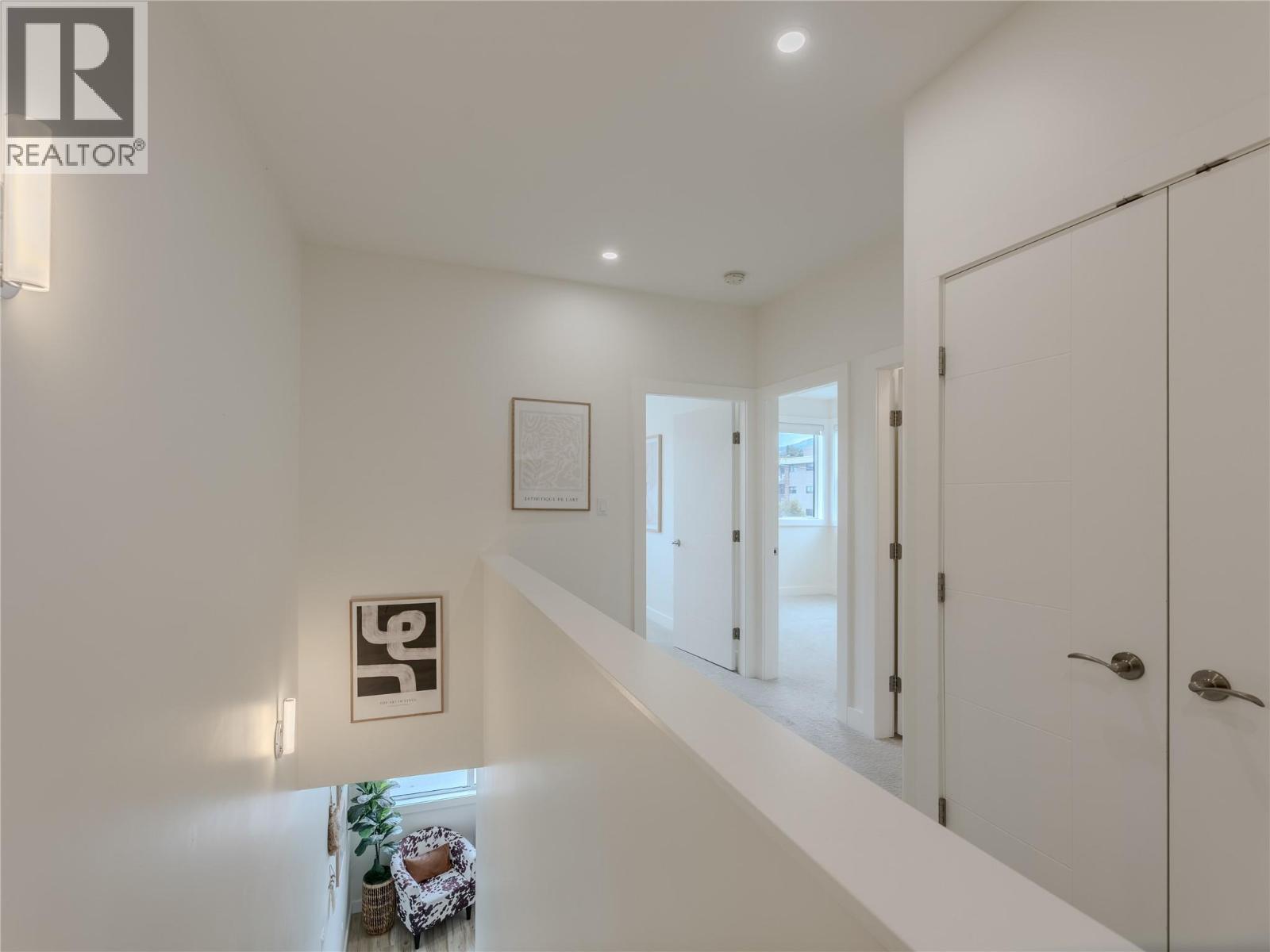 #104 190 VANCOUVER Avenue - 22