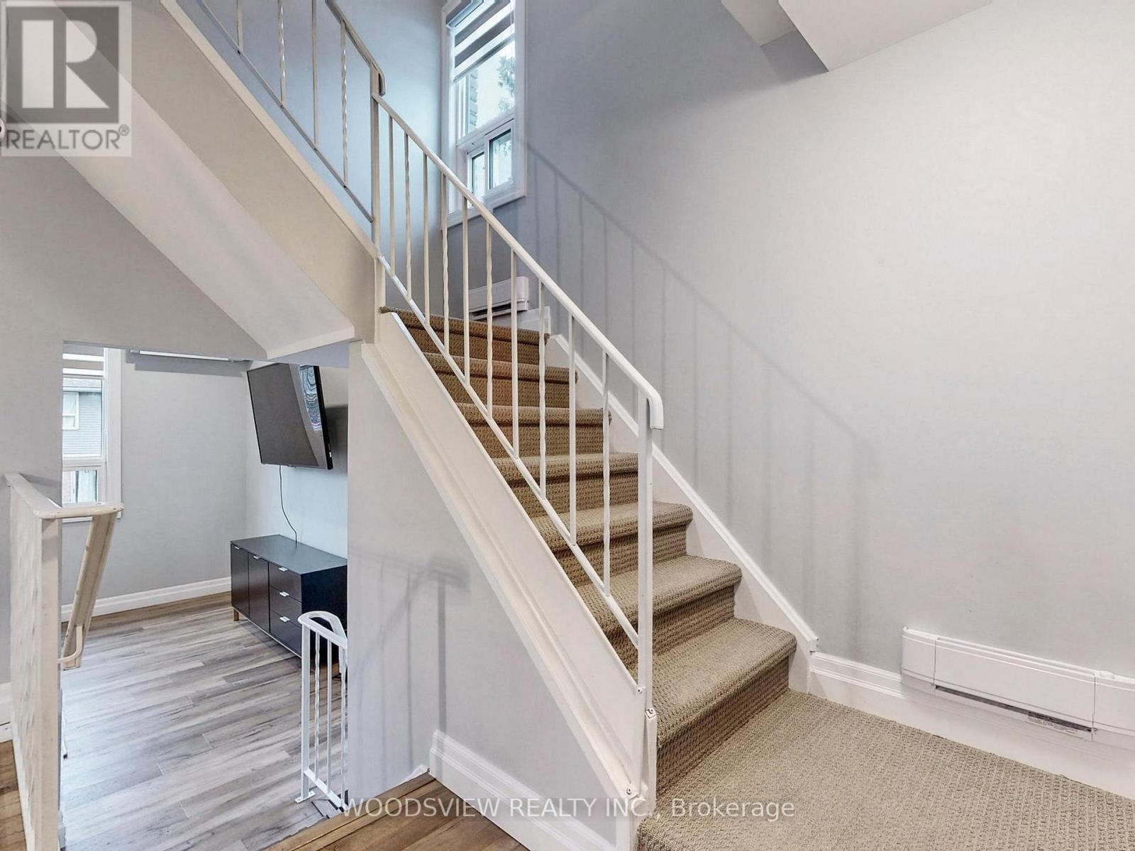 #43 1250 LIMERIDGE ROAD E - 24