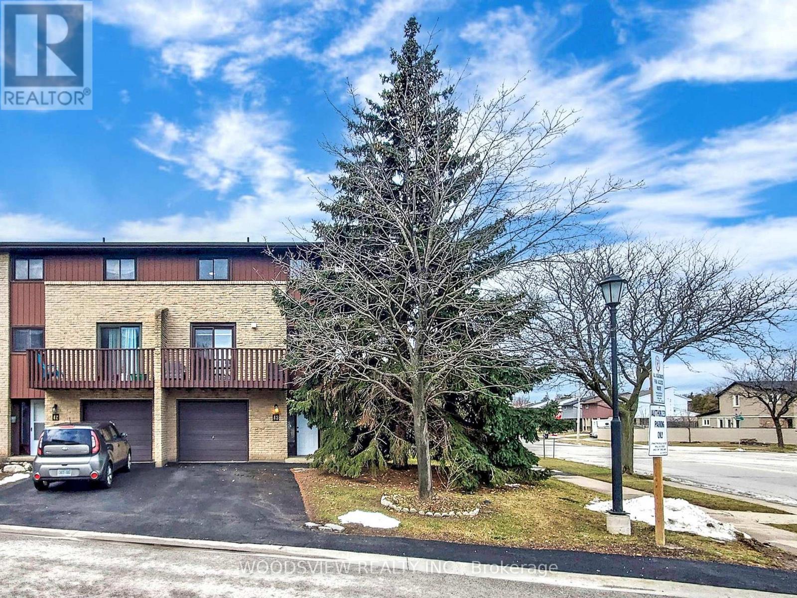 #43 1250 LIMERIDGE ROAD E - 3