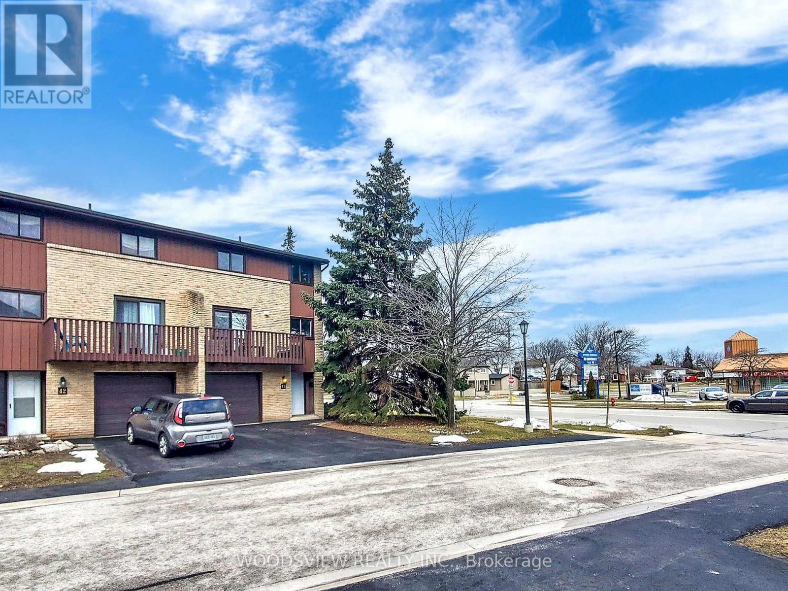 #43 1250 LIMERIDGE ROAD E - 5