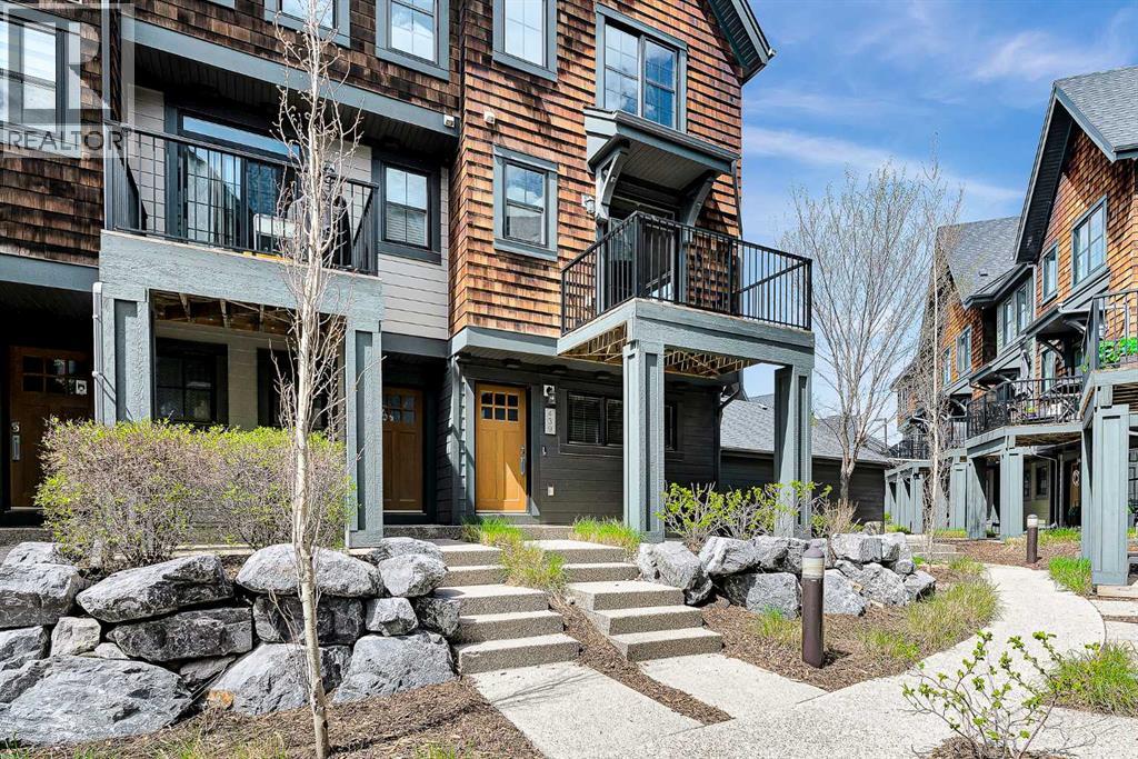 439 Ascot Circle SW - 2