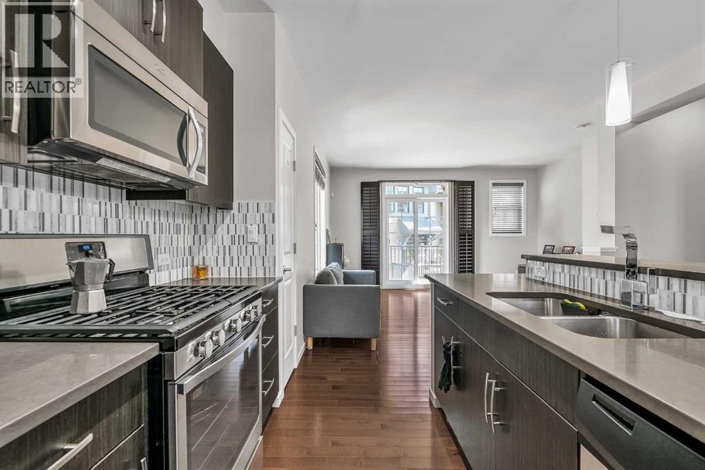 439 Ascot Circle SW - 7
