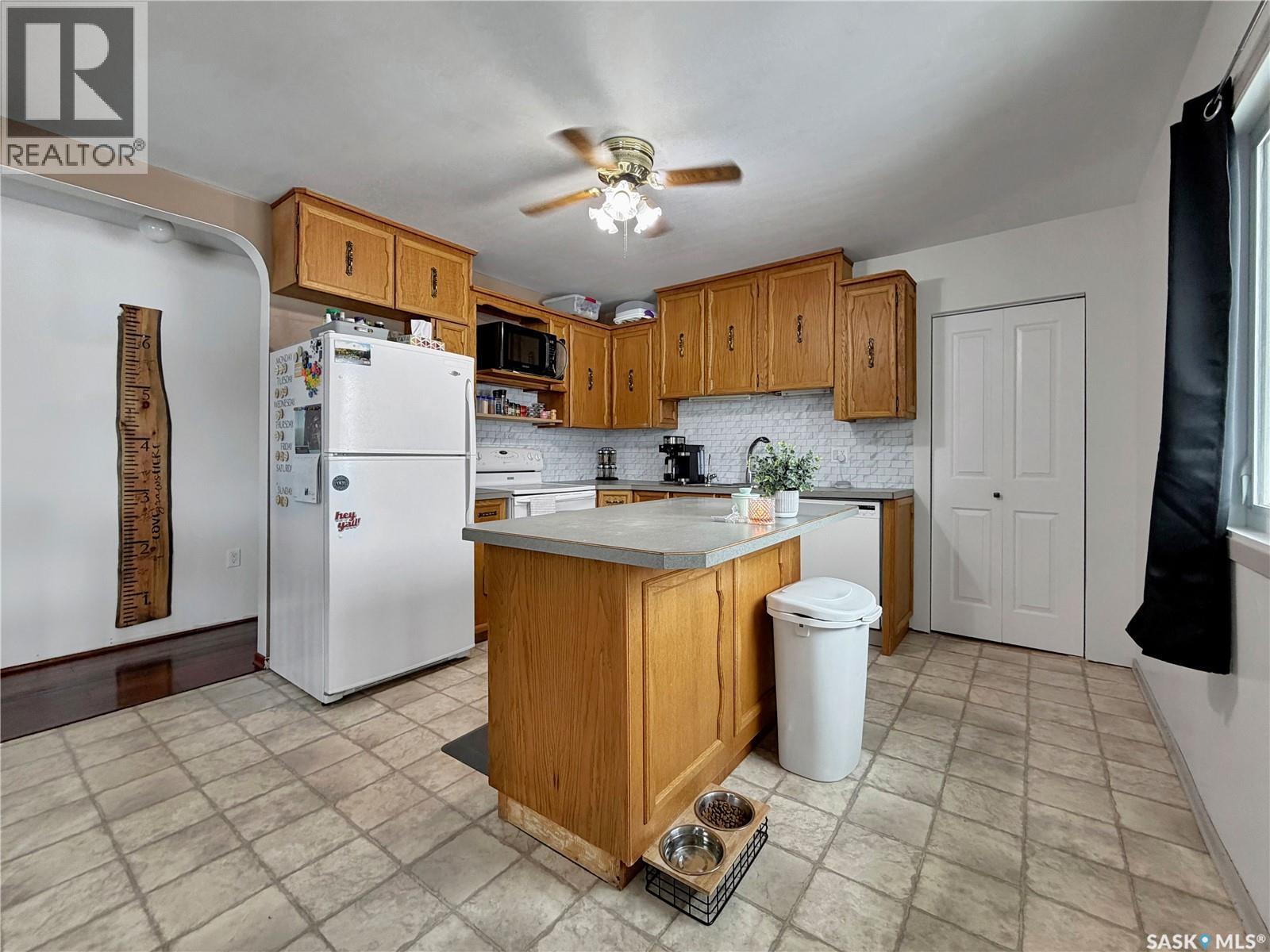 737 Sumner STREET - 9