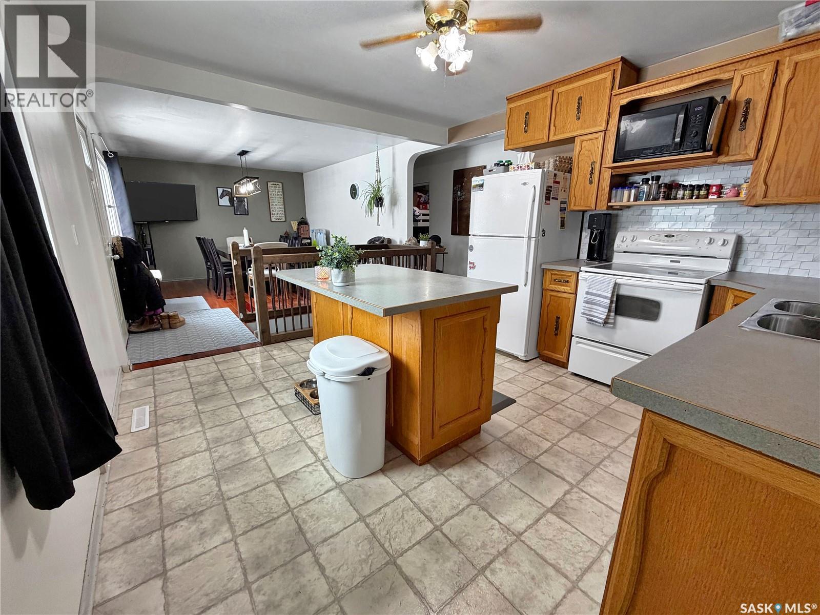 737 Sumner STREET - 11