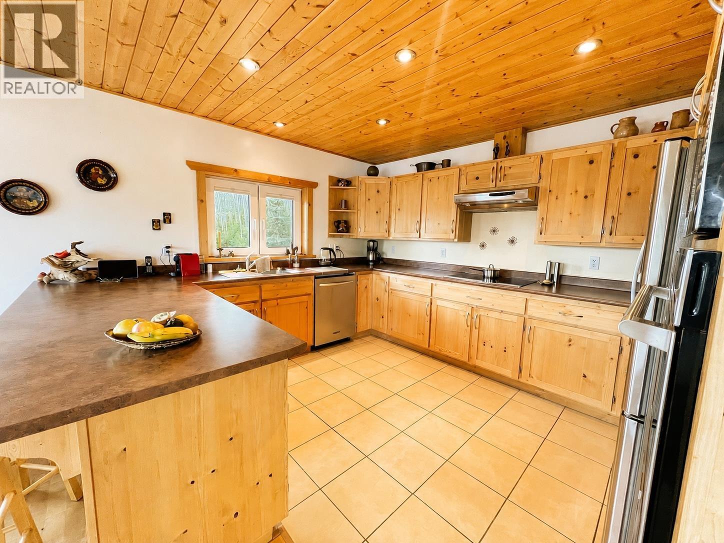 1371 FRANCOIS LAKE ROAD - 11