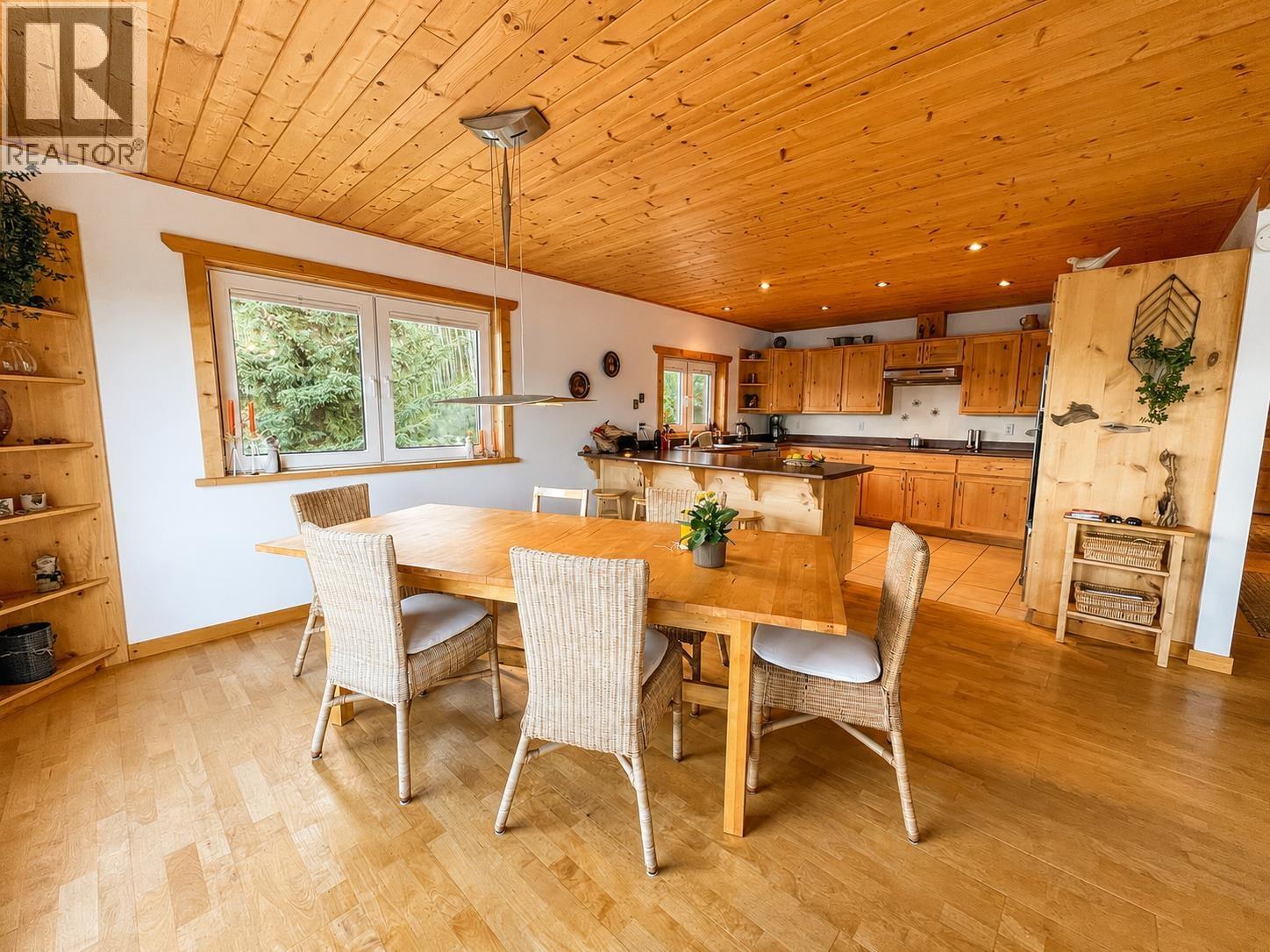 1371 FRANCOIS LAKE ROAD - 9