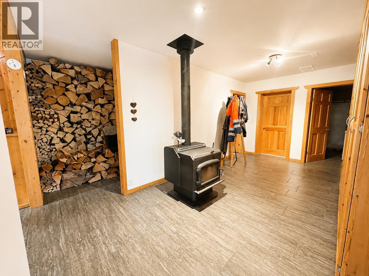 1371 FRANCOIS LAKE ROAD - 19