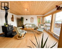 Foyer - 1371 Francois Lake Road, Fraser Lake, BC V0J1S0 Photo 12