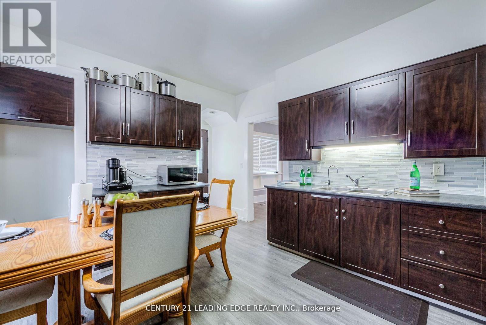214 AYLMER STREET - 7